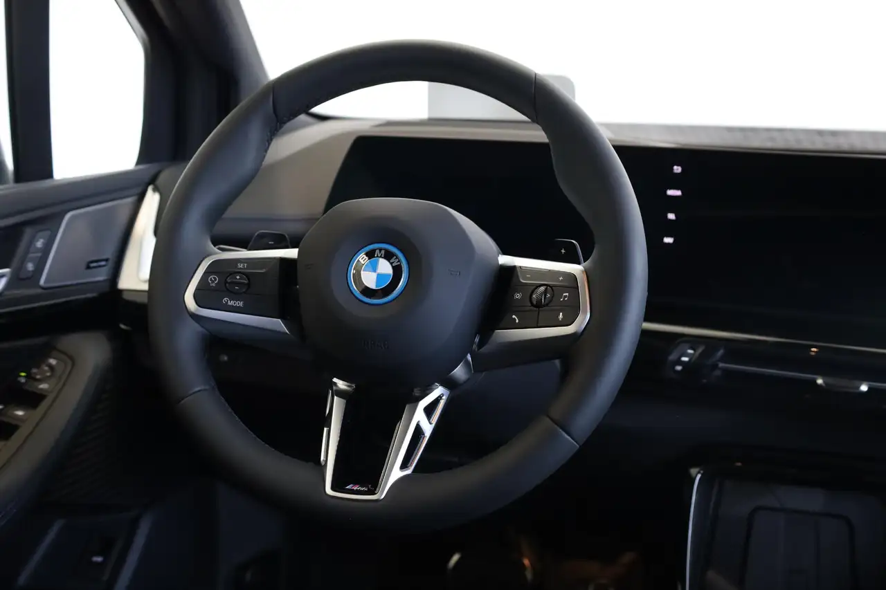 BMW 2 Series 2026 — фото 11