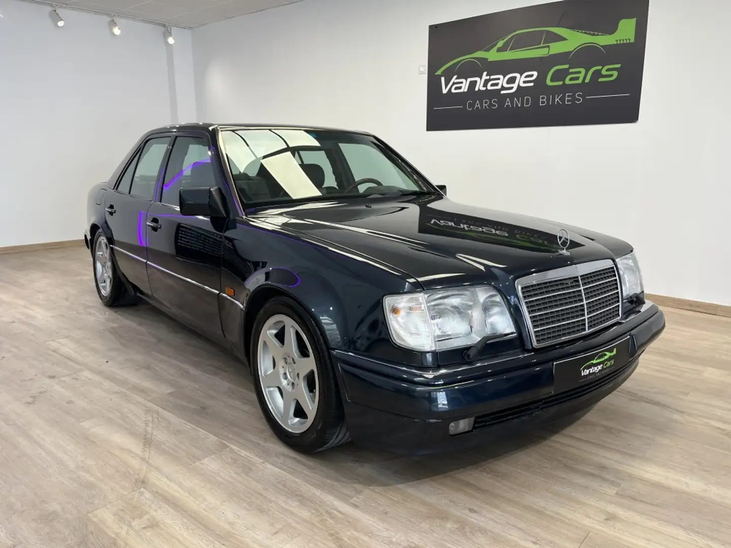 Mercedes-Benz 500 E500 Limited Azul - 1