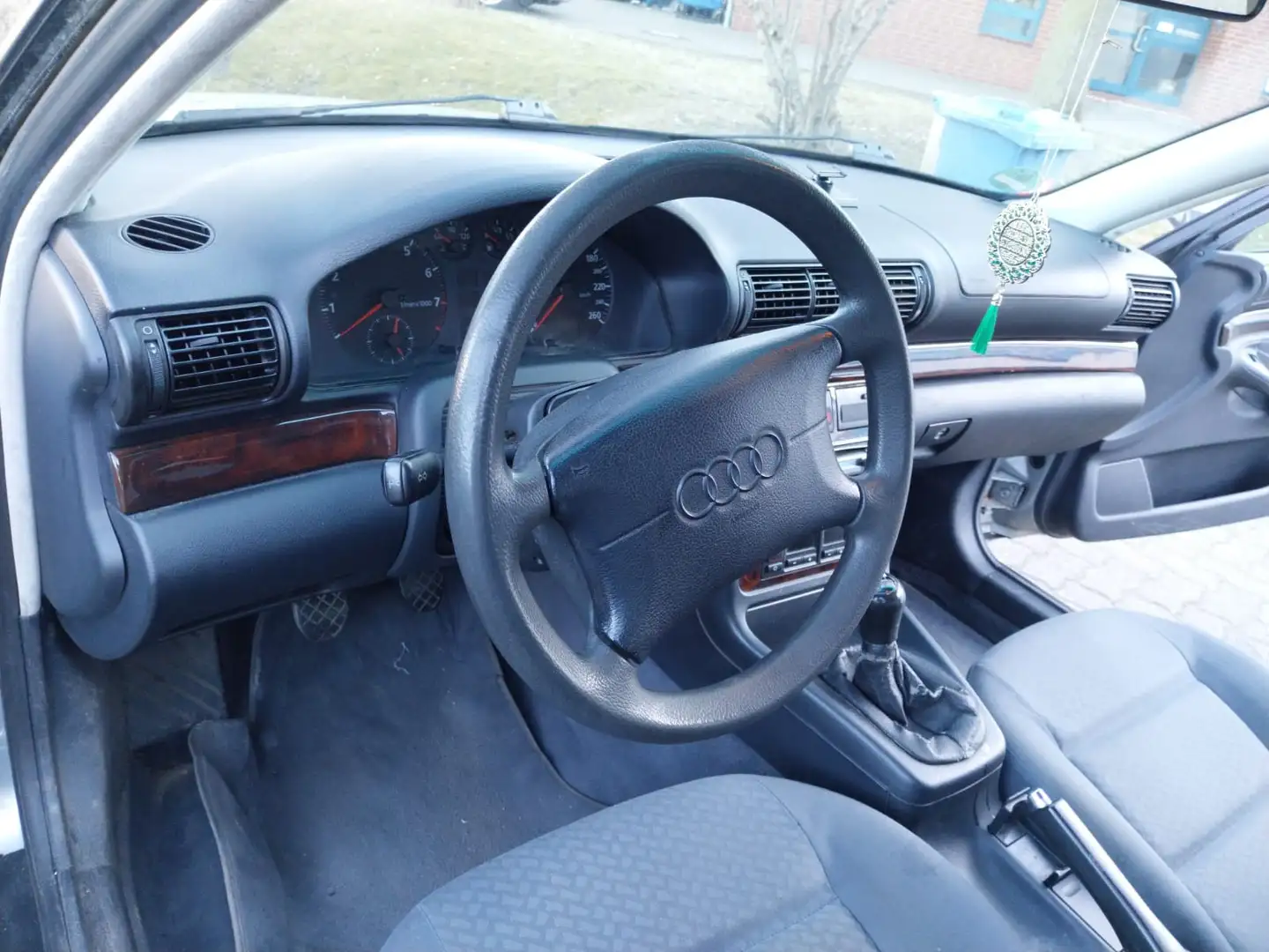 Audi A4 Avant 1.6 - 1