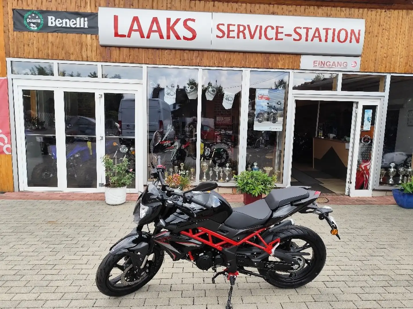 Benelli BN 125 Czarny - 1