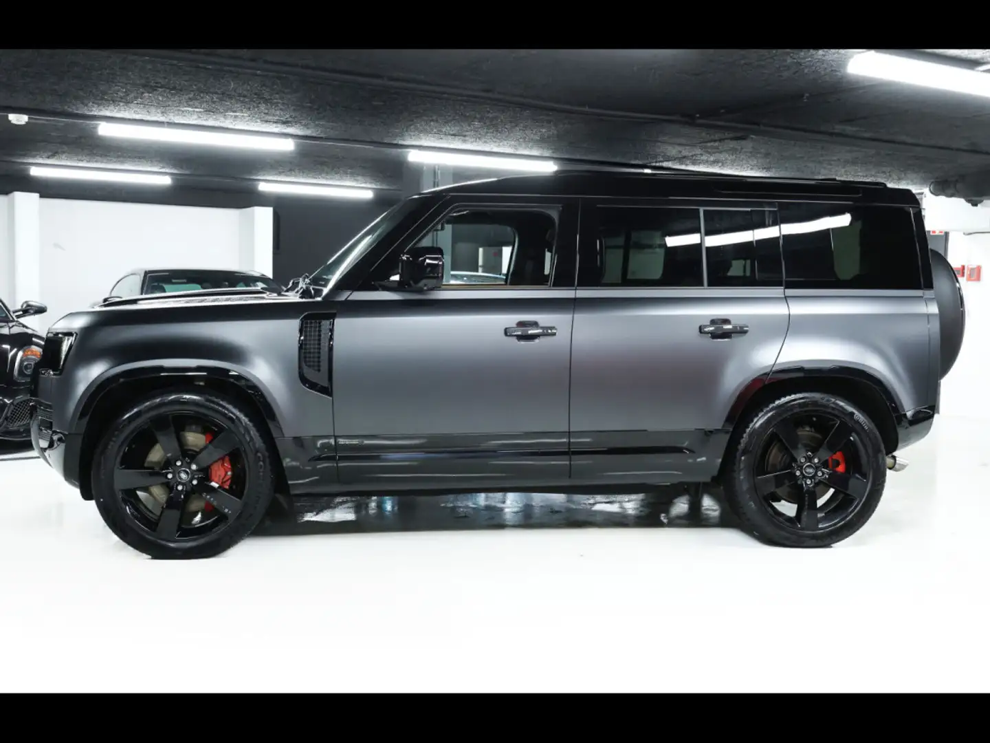 Land Rover Defender 110 P425 X AWD°XPEL MAT°BLACK PACK°AHK°MERIDIAN Gris - 2