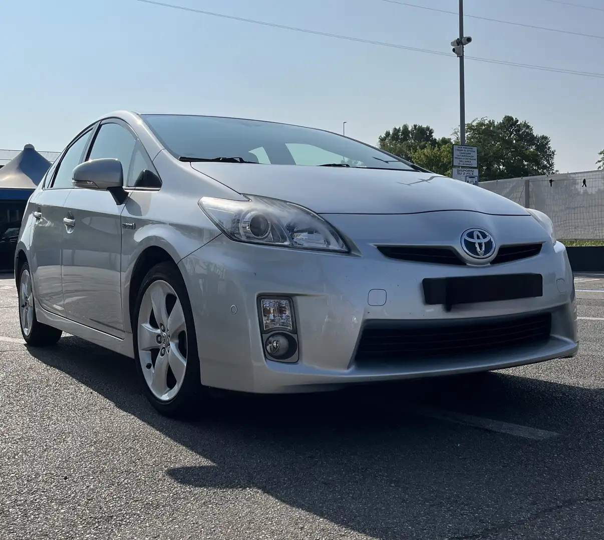 Toyota Prius 1.8 hsd Active - 1
