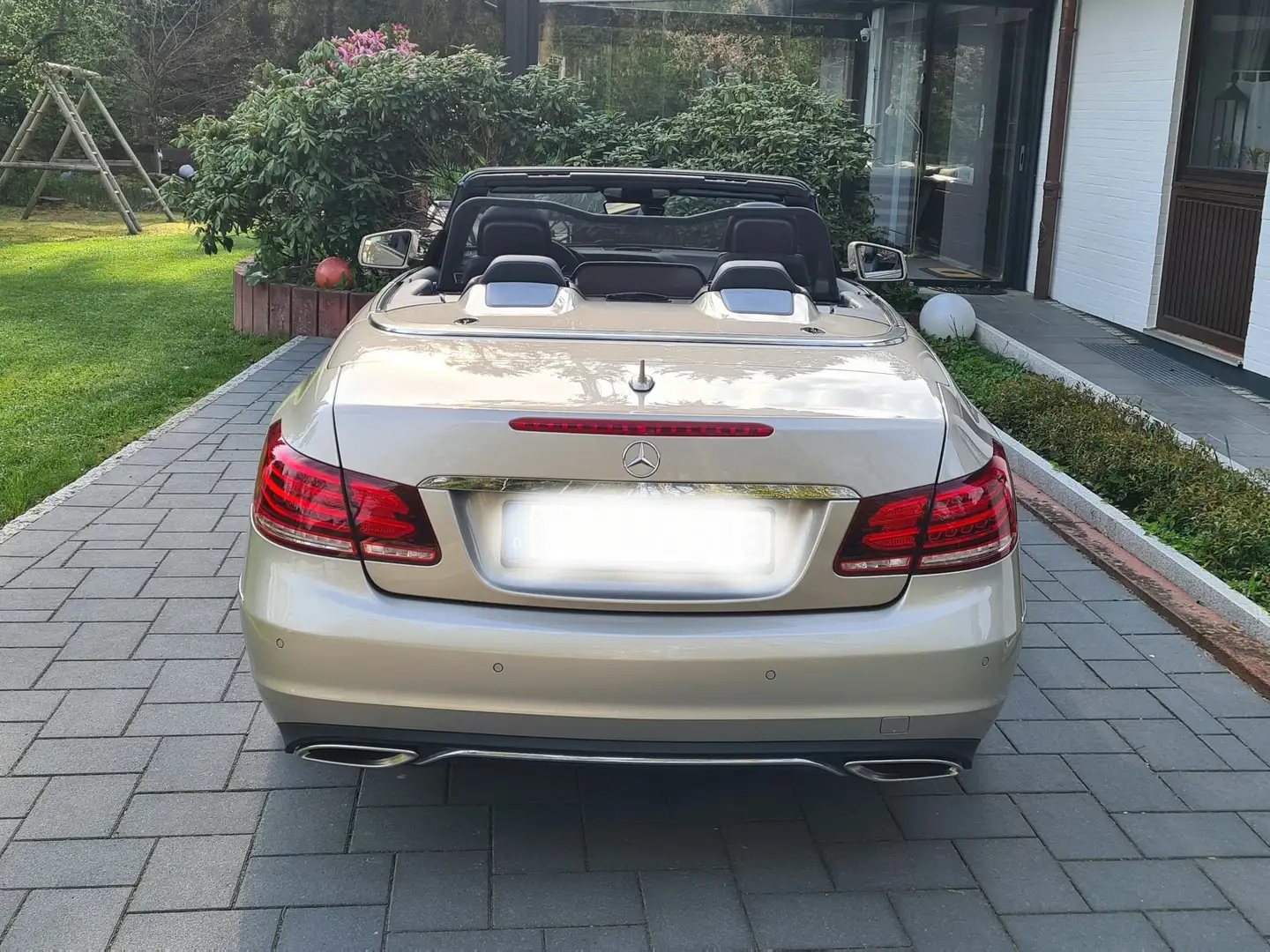 Mercedes-Benz E 250 E-Klasse Cabrio Cabrio 7G-TRONIC Argintiu - 1