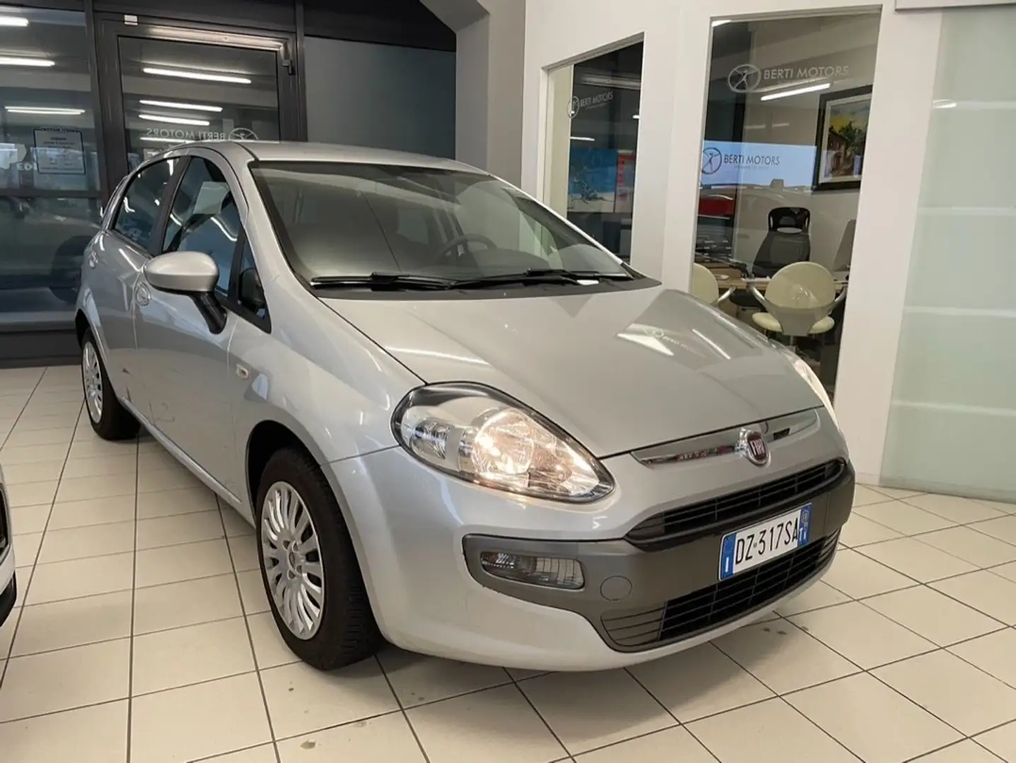 Fiat Punto Evo Punto III 2009 5p 1.2 Dynamic 65cv Argento - 1
