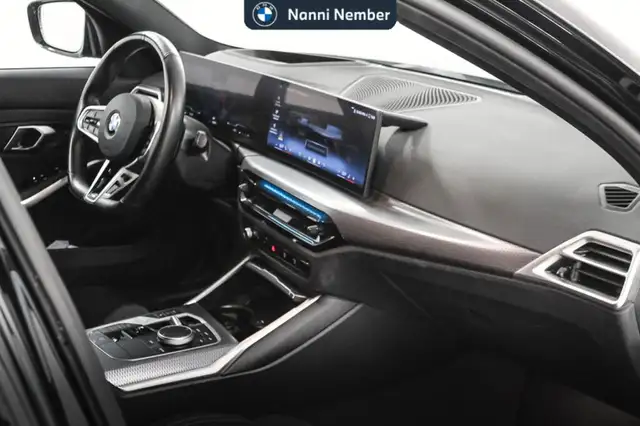 BMW 3 Series view 8