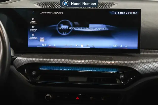 BMW 3 Series view 12