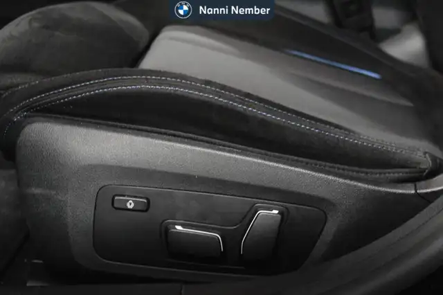BMW 3 Series view 15