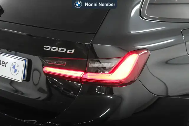 BMW 3 Series view 6