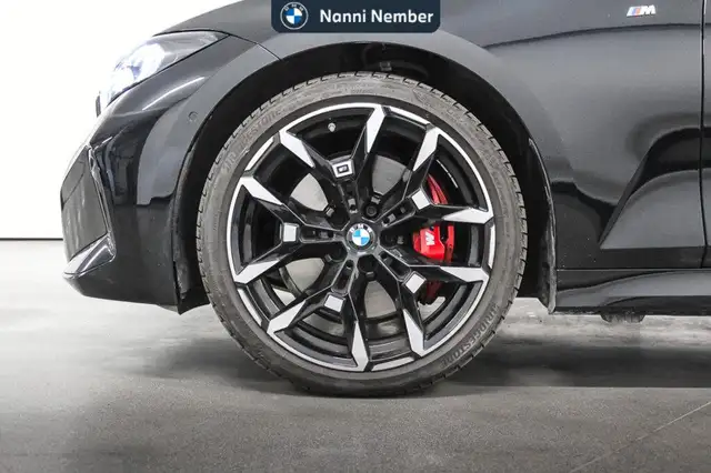 BMW 3 Series view 7