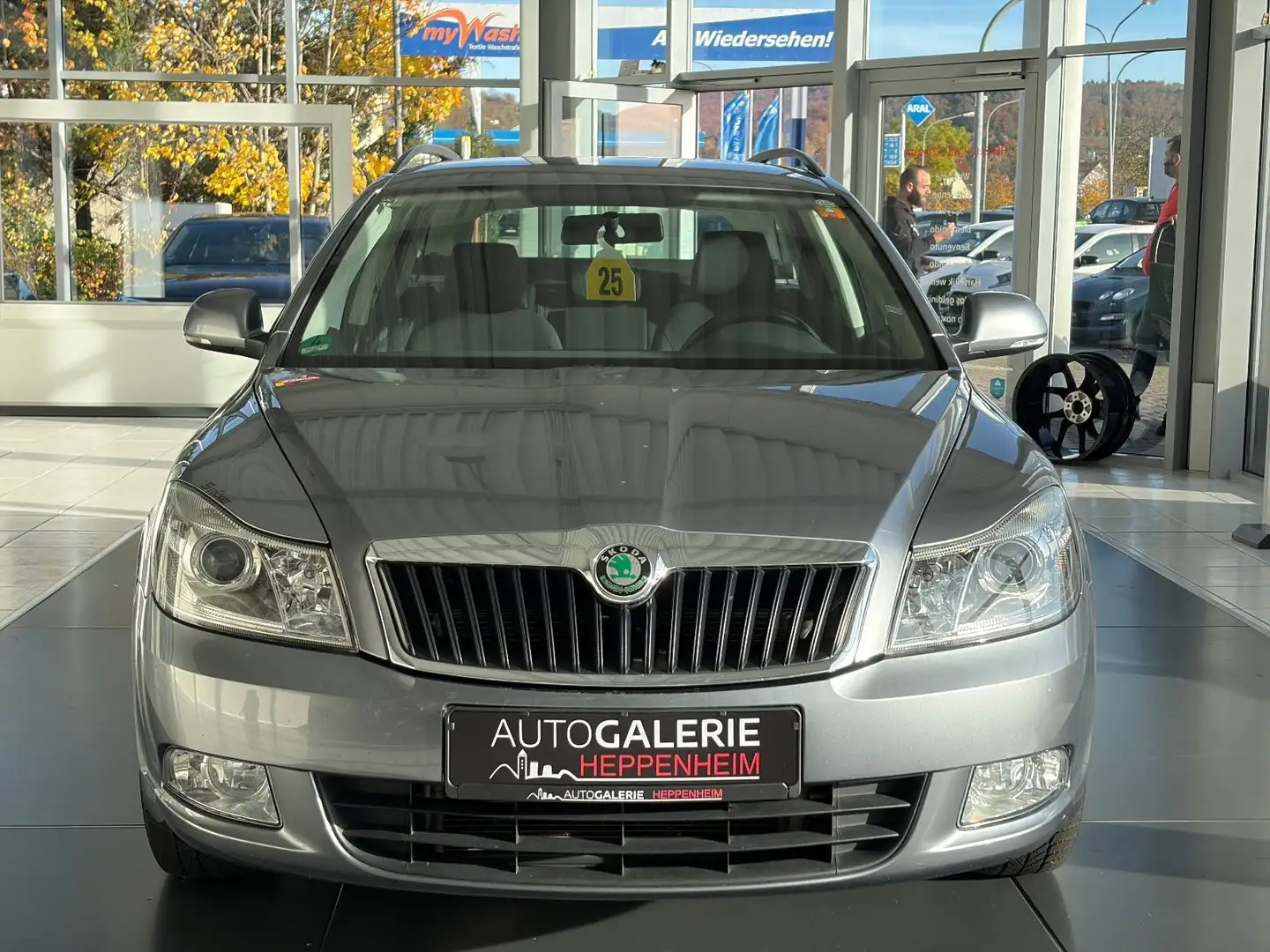Skoda Octavia Combi Ambition/KLIMA/NAV/SHZ/R-KAM Grau - 2