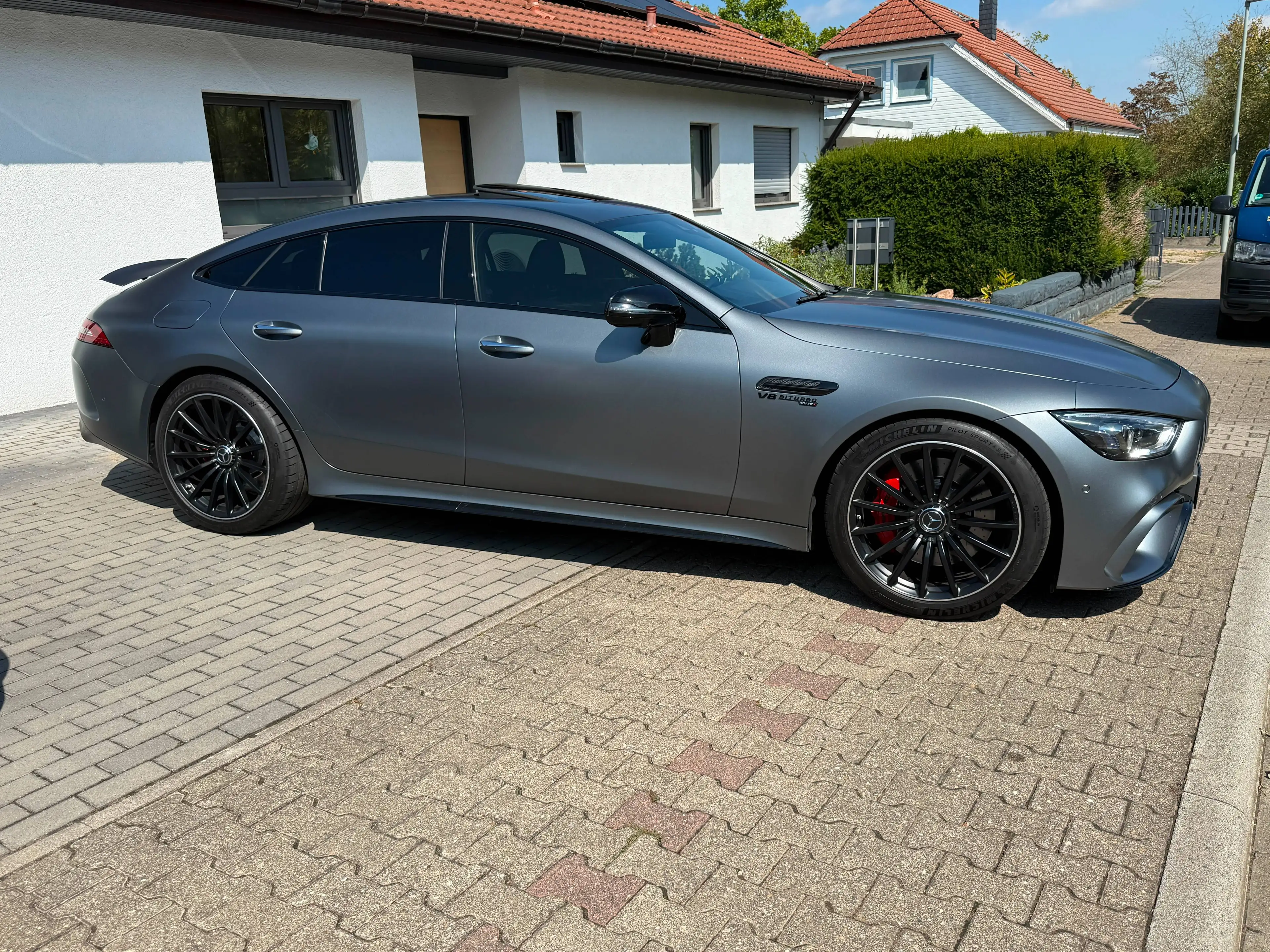 Mercedes-Benz AMG GT 63 4Matic+  (290.688) — photo 3