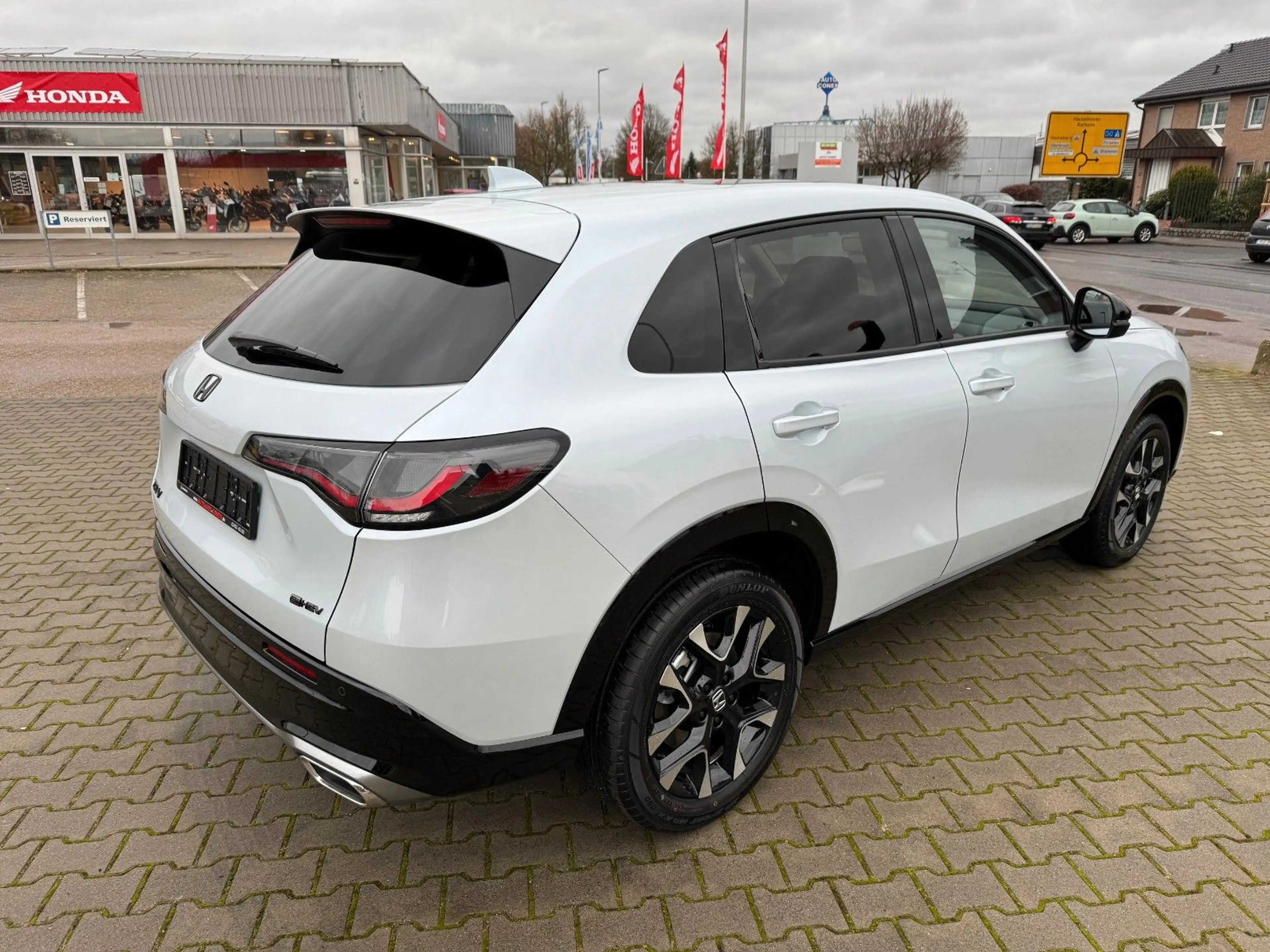 Honda ZR-V 2.0 e:HEV Advance Black Paket VERFÜGBAR — photo 4
