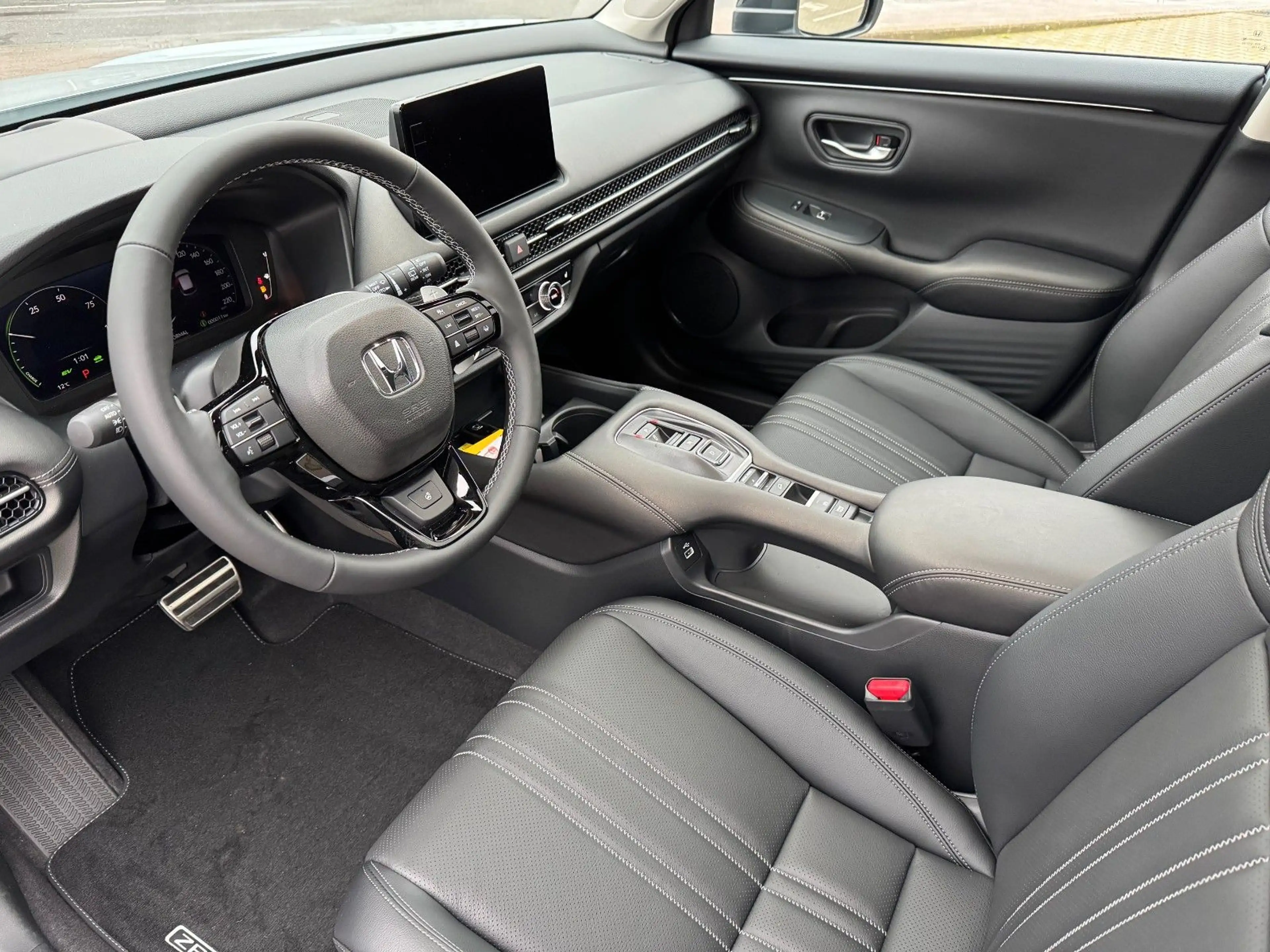 Honda ZR-V 2.0 e:HEV Advance Black Paket VERFÜGBAR — photo 7