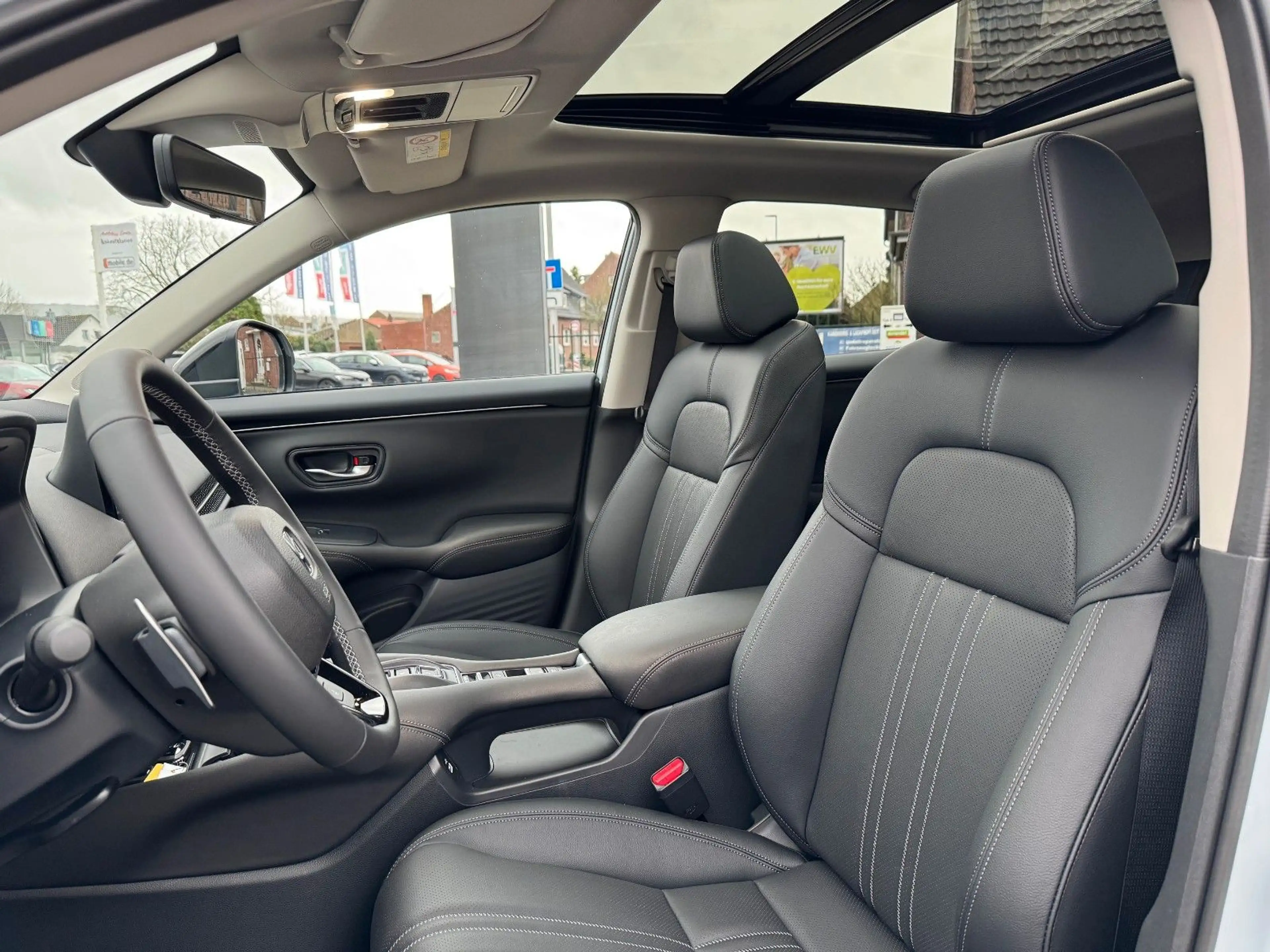 Honda ZR-V 2.0 e:HEV Advance Black Paket VERFÜGBAR — photo 10