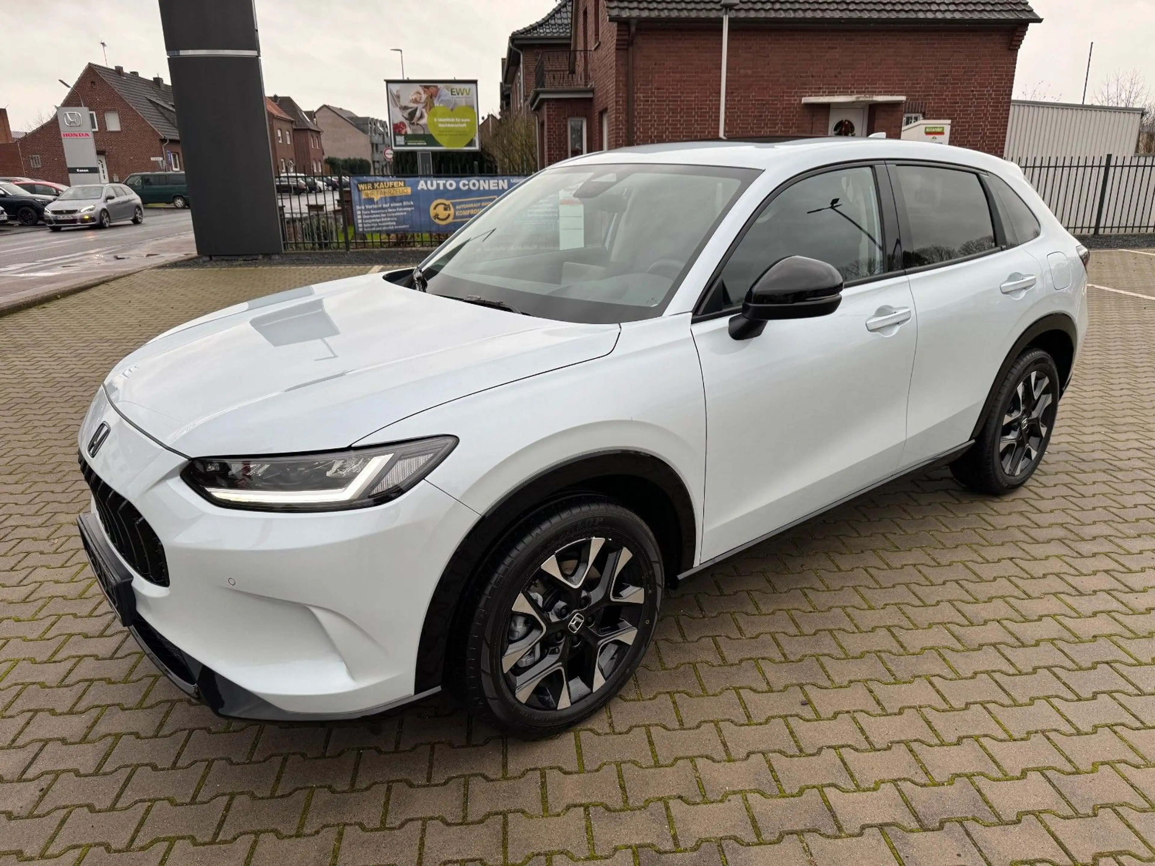 Honda ZR-V 2.0 e:HEV Advance Black Paket VERFÜGBAR — photo 2