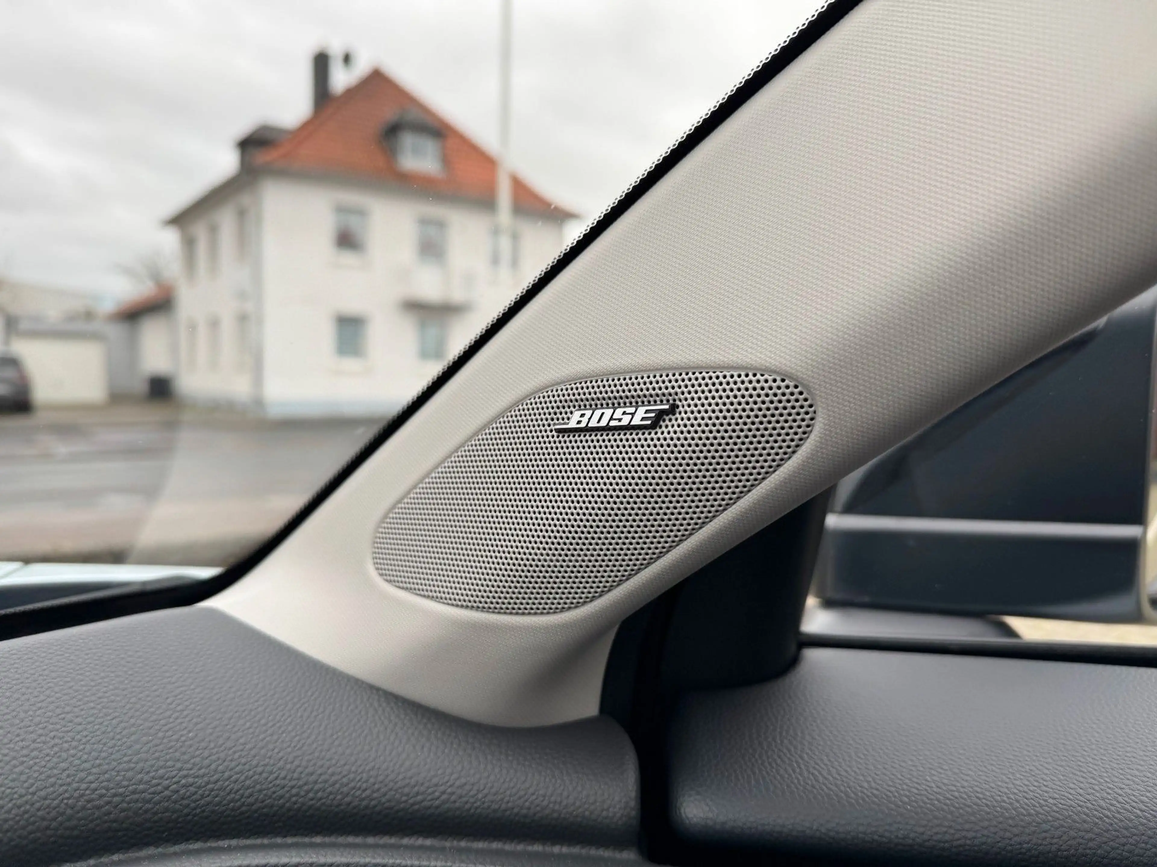 Honda ZR-V 2.0 e:HEV Advance Black Paket VERFÜGBAR — photo 14