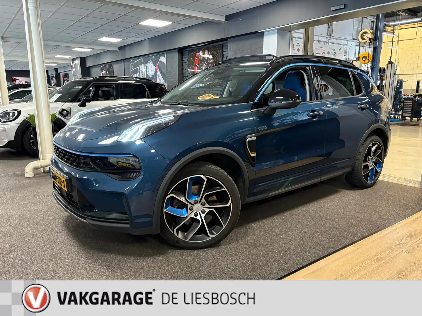 Lynk & Co 01 1.5 / pano / 360 camera / model 2023 / Infinity / Blauw - 2