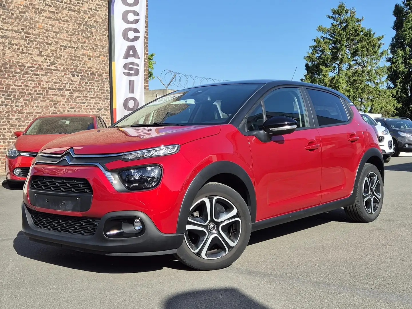 Citroen C3 1.2i 83 CV FEEL ** TRES PEU DE KMS ** Rouge - 1