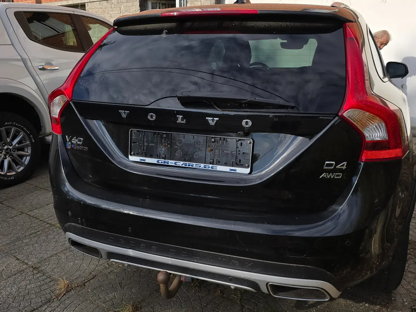Volvo V60 Cross Country V60 Cross Country 2.0 D4 Kinetic Geartronic Noir - 2