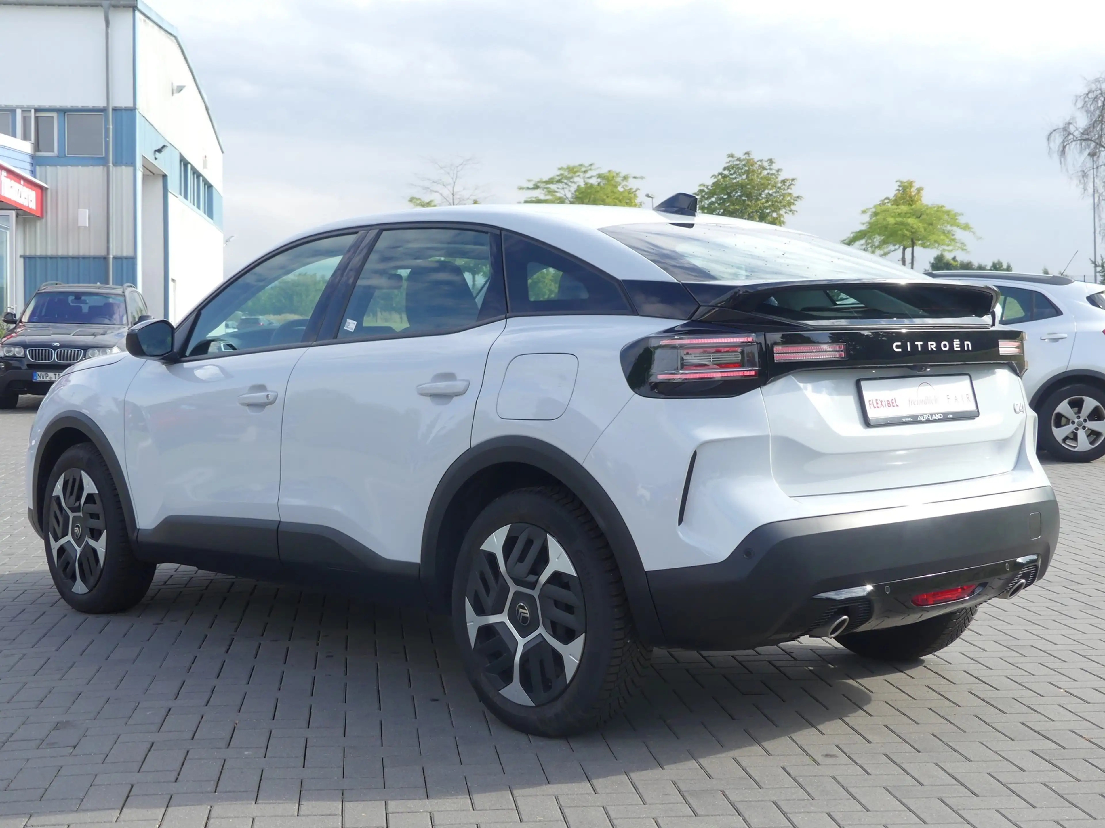 Citroen C4 Hybrid 145 Aut. Facelift LED Navi Kamera — photo 3