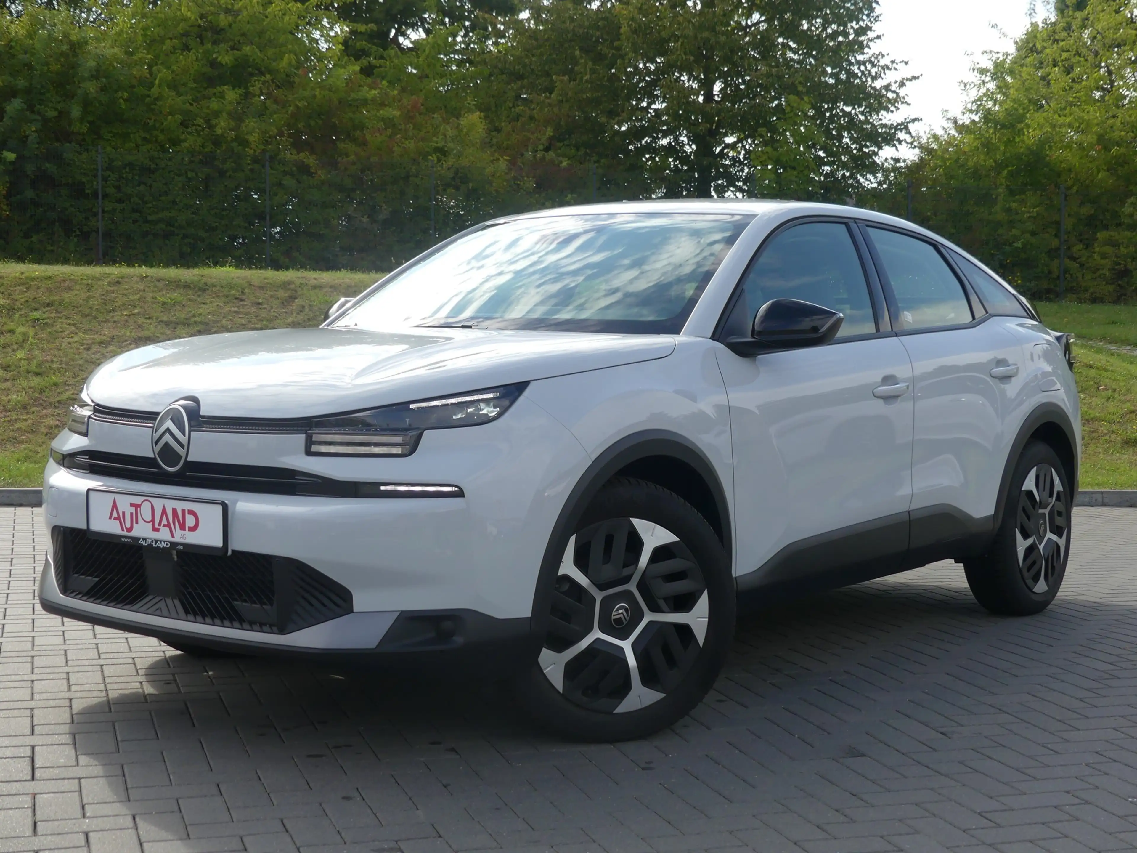 Citroen C4 Hybrid 145 Aut. Facelift LED Navi Kamera — photo 2