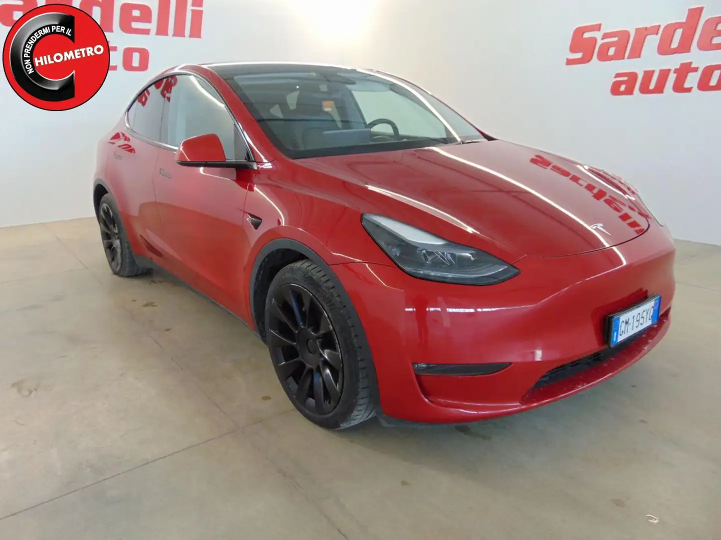 Tesla Model Y Long Range AWD Rosso - 2