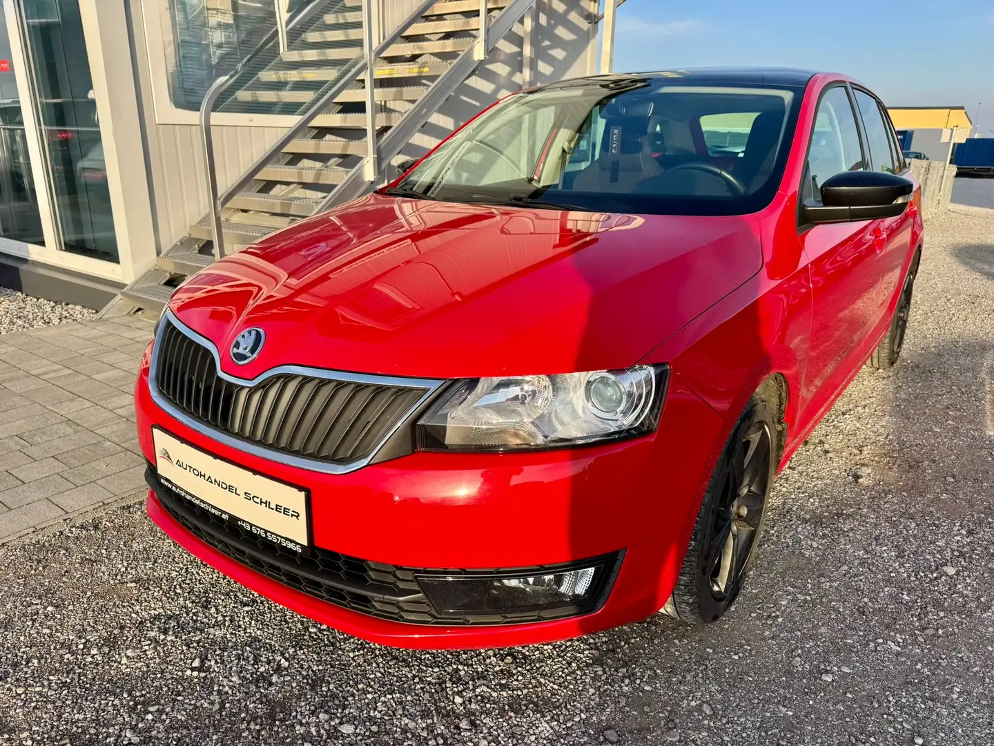 Skoda Rapid/Spaceback 1.4 TDI mit PANORAMADACH , 1 BESITZ Rot - 1