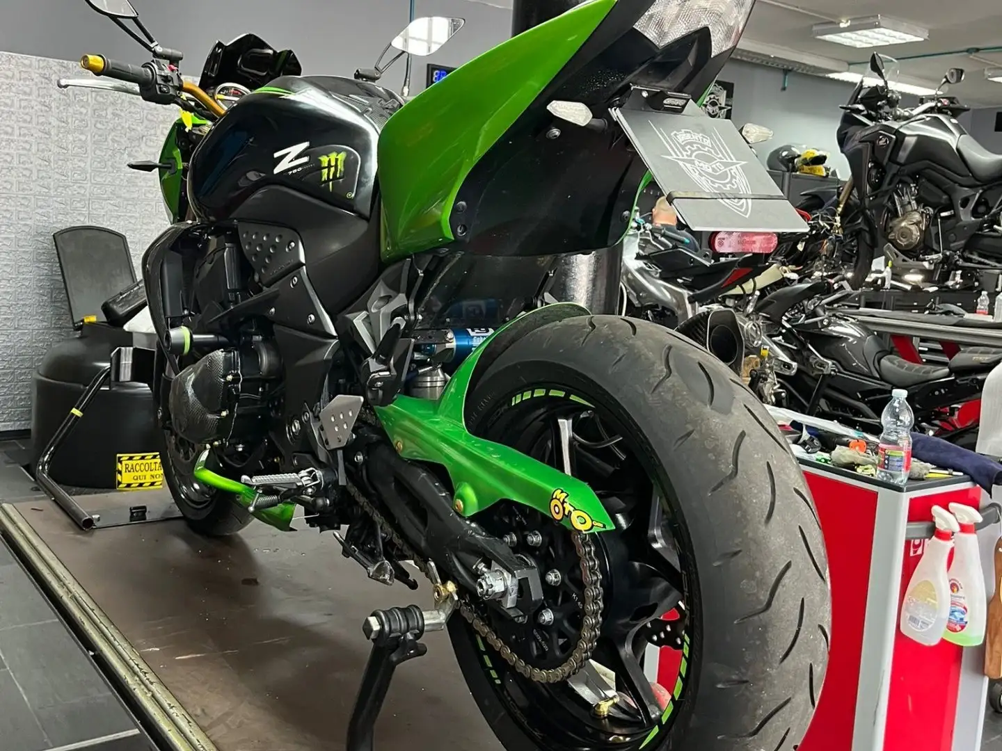 Kawasaki Z 750 z750r zelena - 2