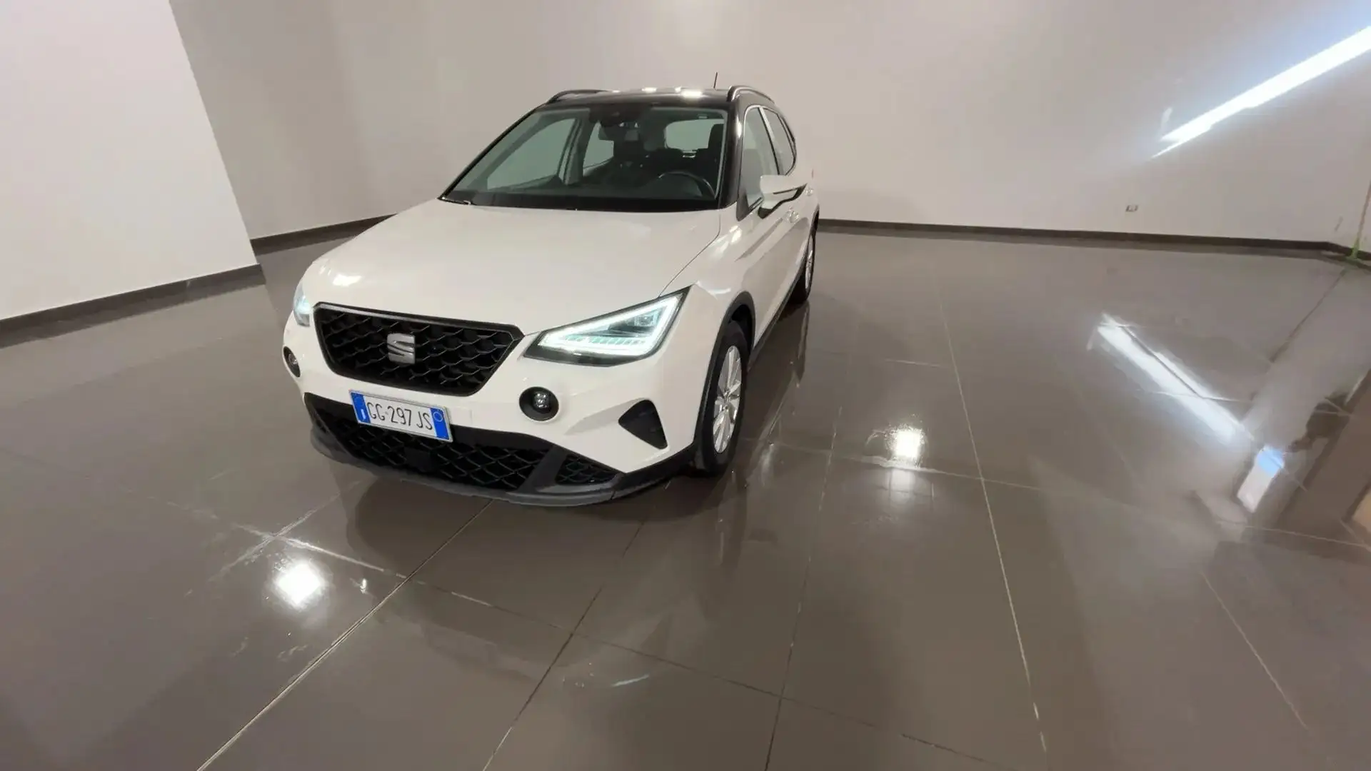 SEAT Arona Arona 1.0 TSI Style 95cv Bianco - 1
