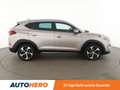 Hyundai TUCSON 2.0 CRDi Premium 4WD Aut*NAVI*TEMPO*CAM*PDC*SHZ* Grau - thumbnail 7