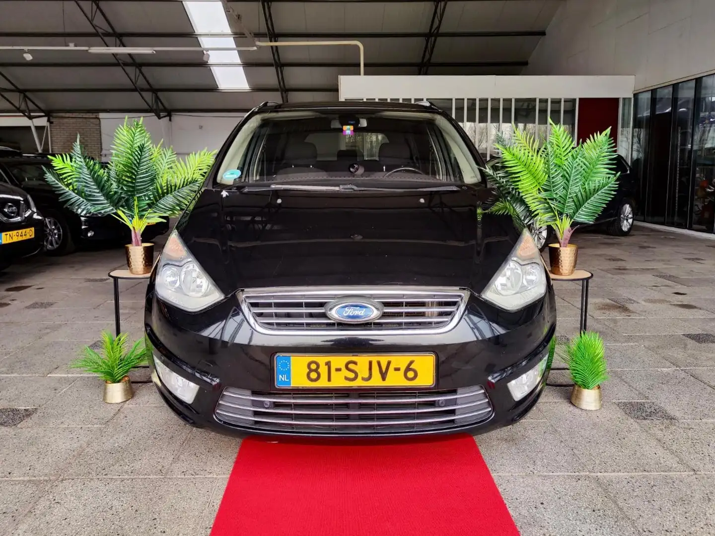 Ford Galaxy 2.0 AUT 7P TITANIUM FACELIFT PANO FULL! 10/2011 Zwart - 1