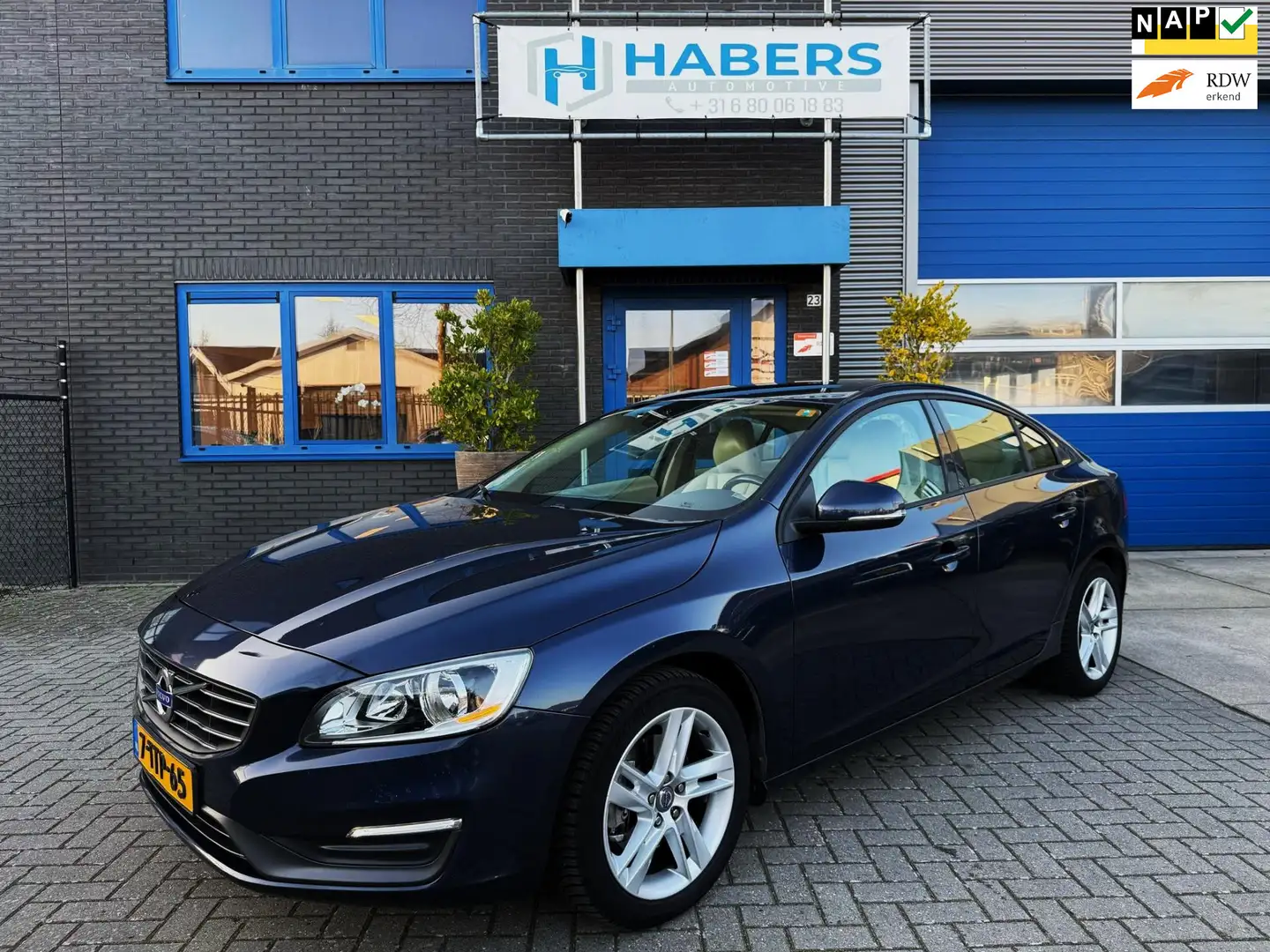 Volvo S60 1.6 T3 Kinetic 150PK|Origineel NL|Navi|Leder|Trekh Azul - 1