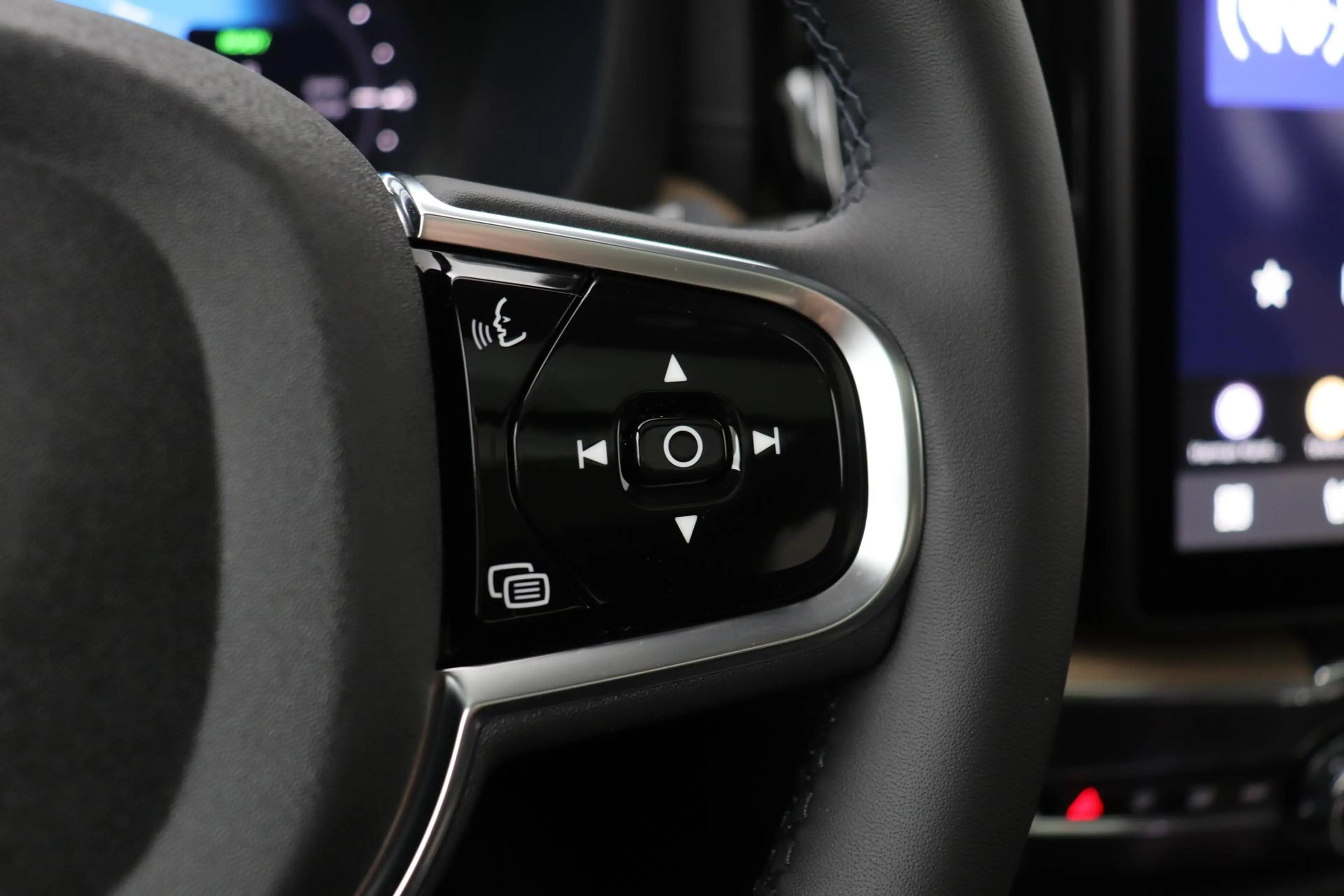 Volvo XC60 T8 Ultra Dark | Luchtvering | Harman/Kardon | Pano — photo 44