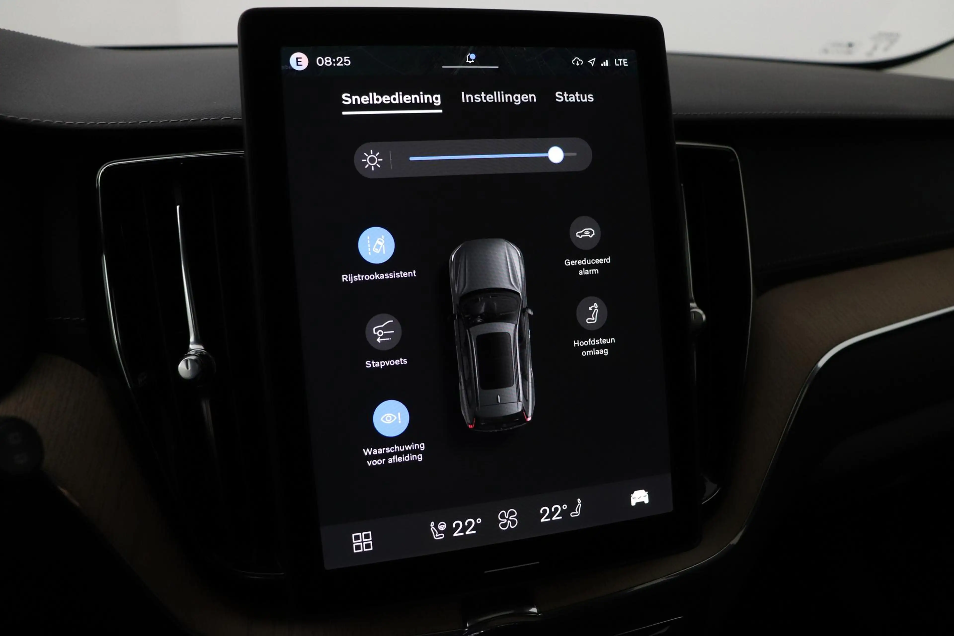 Volvo XC60 T8 Ultra Dark | Luchtvering | Harman/Kardon | Pano — photo 27