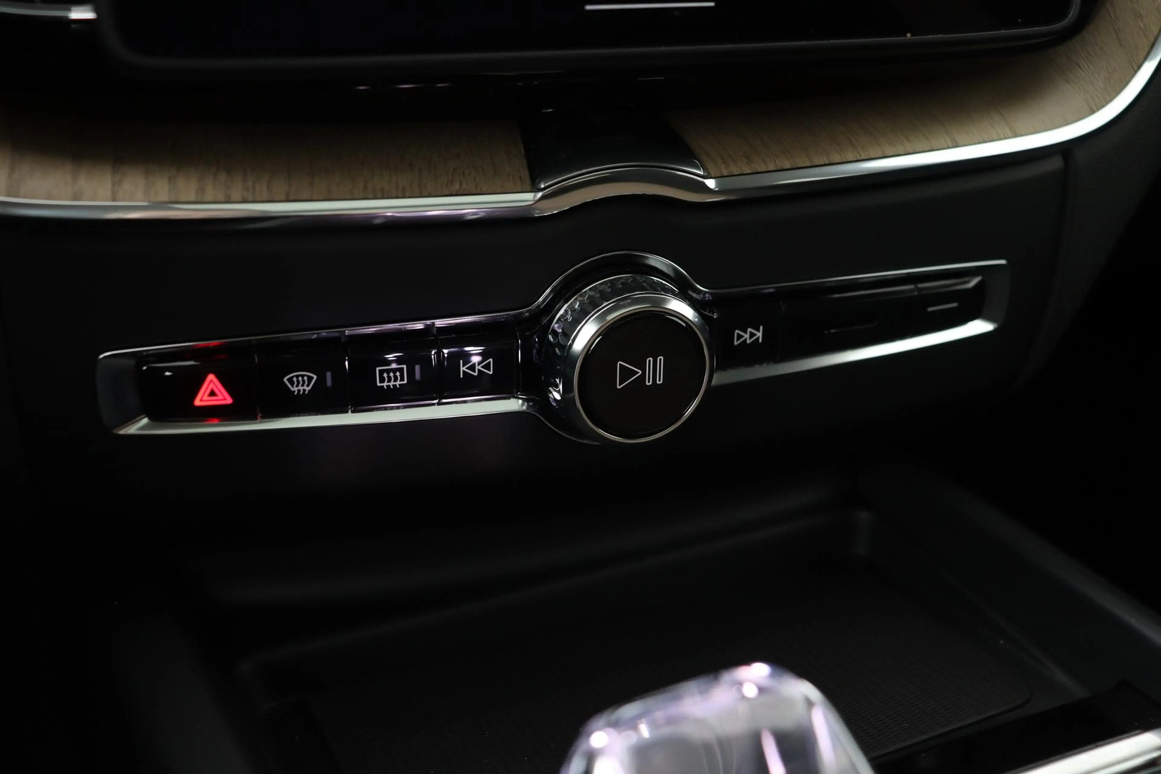 Volvo XC60 T8 Ultra Dark | Luchtvering | Harman/Kardon | Pano — photo 38