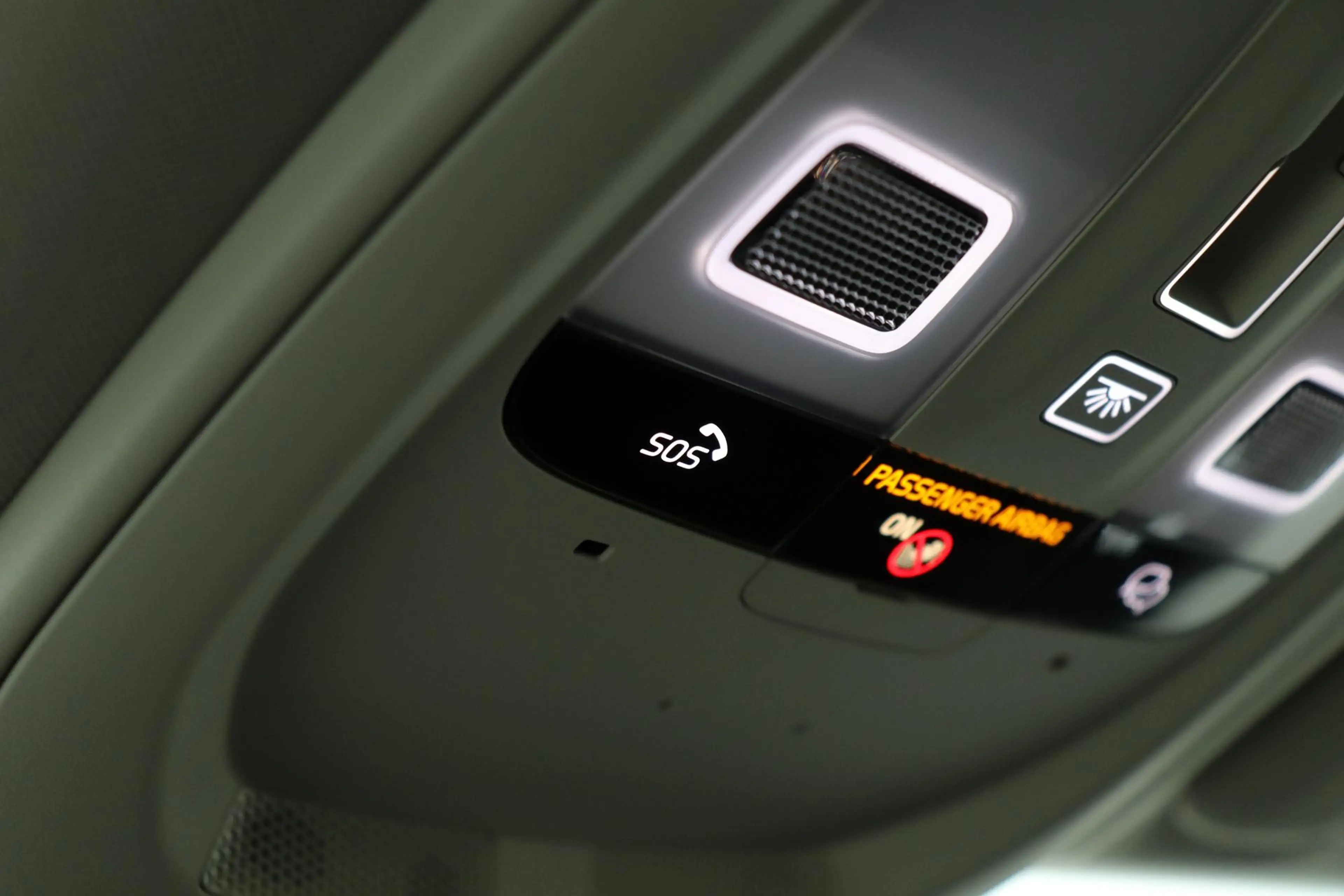 Volvo XC60 T8 Ultra Dark | Luchtvering | Harman/Kardon | Pano — photo 41