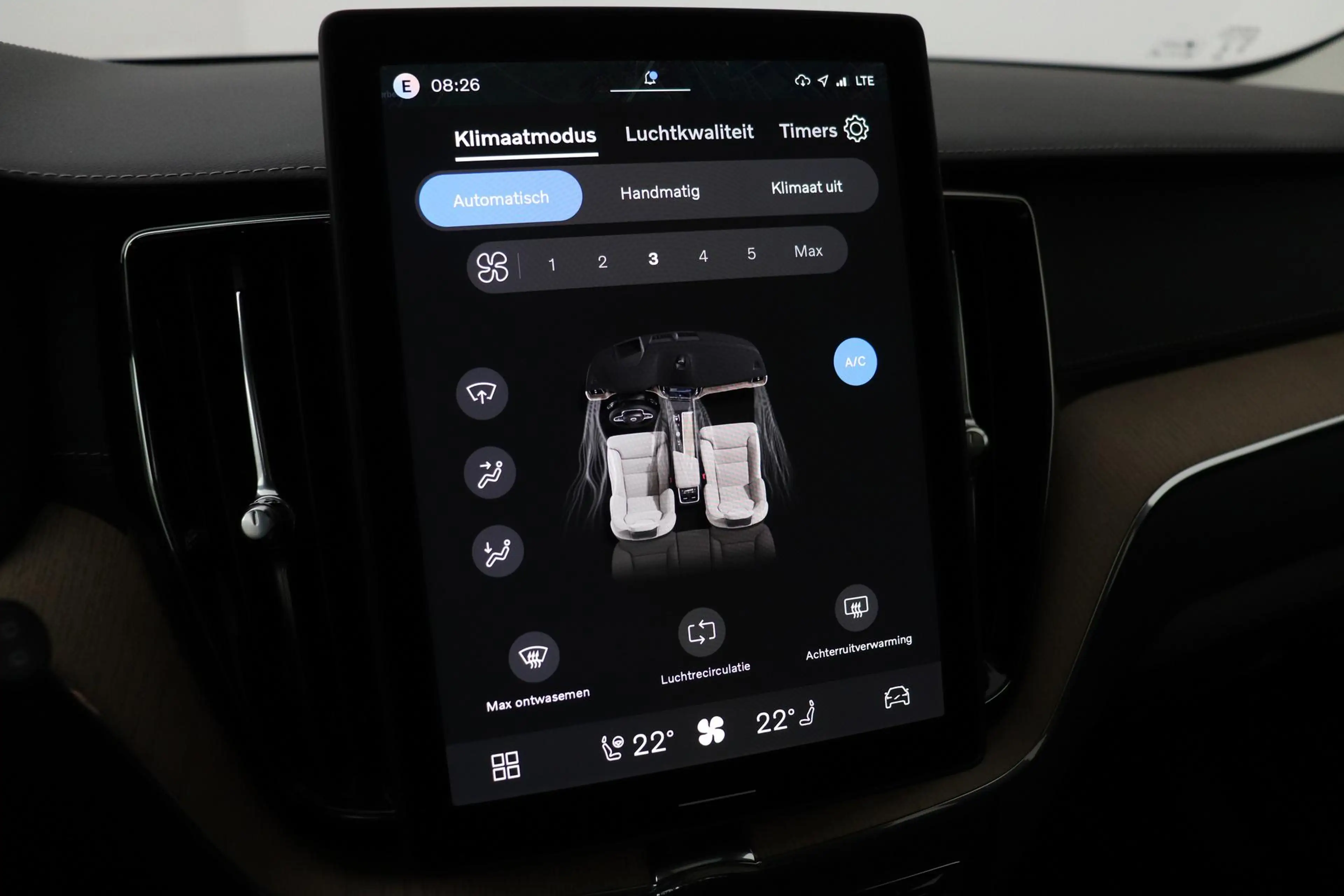 Volvo XC60 T8 Ultra Dark | Luchtvering | Harman/Kardon | Pano — photo 33