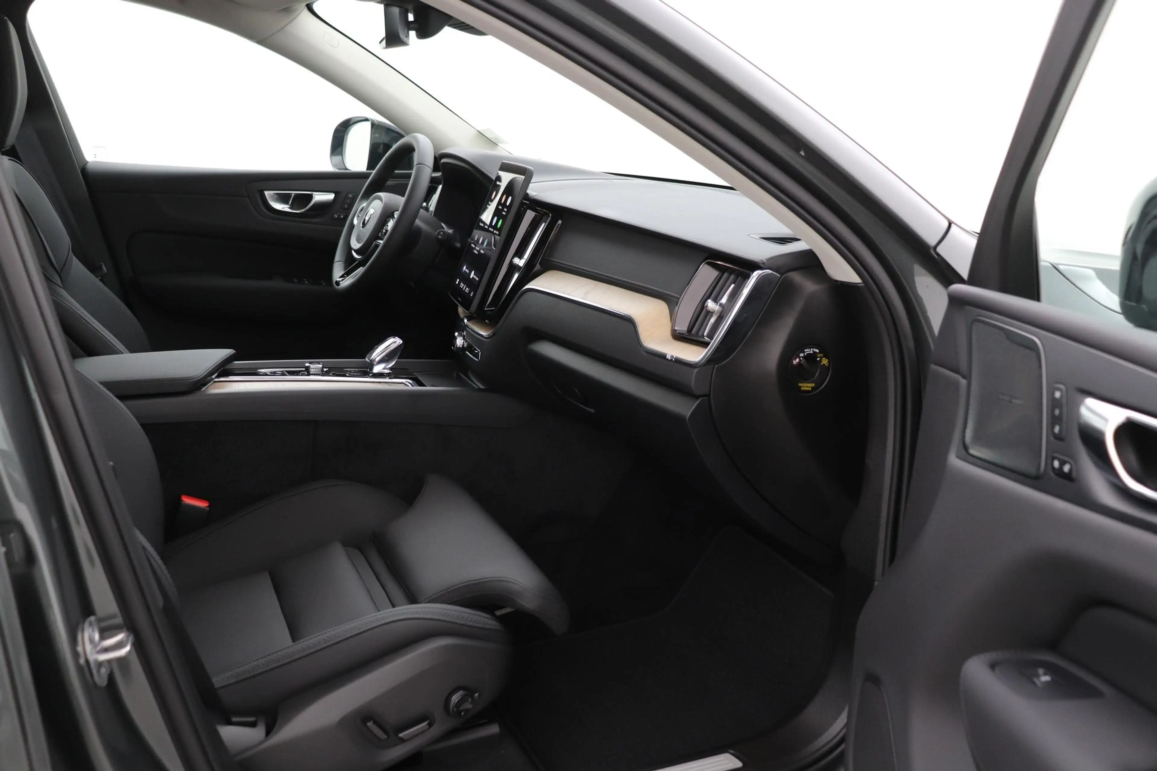 Volvo XC60 T8 Ultra Dark | Luchtvering | Harman/Kardon | Pano — photo 5