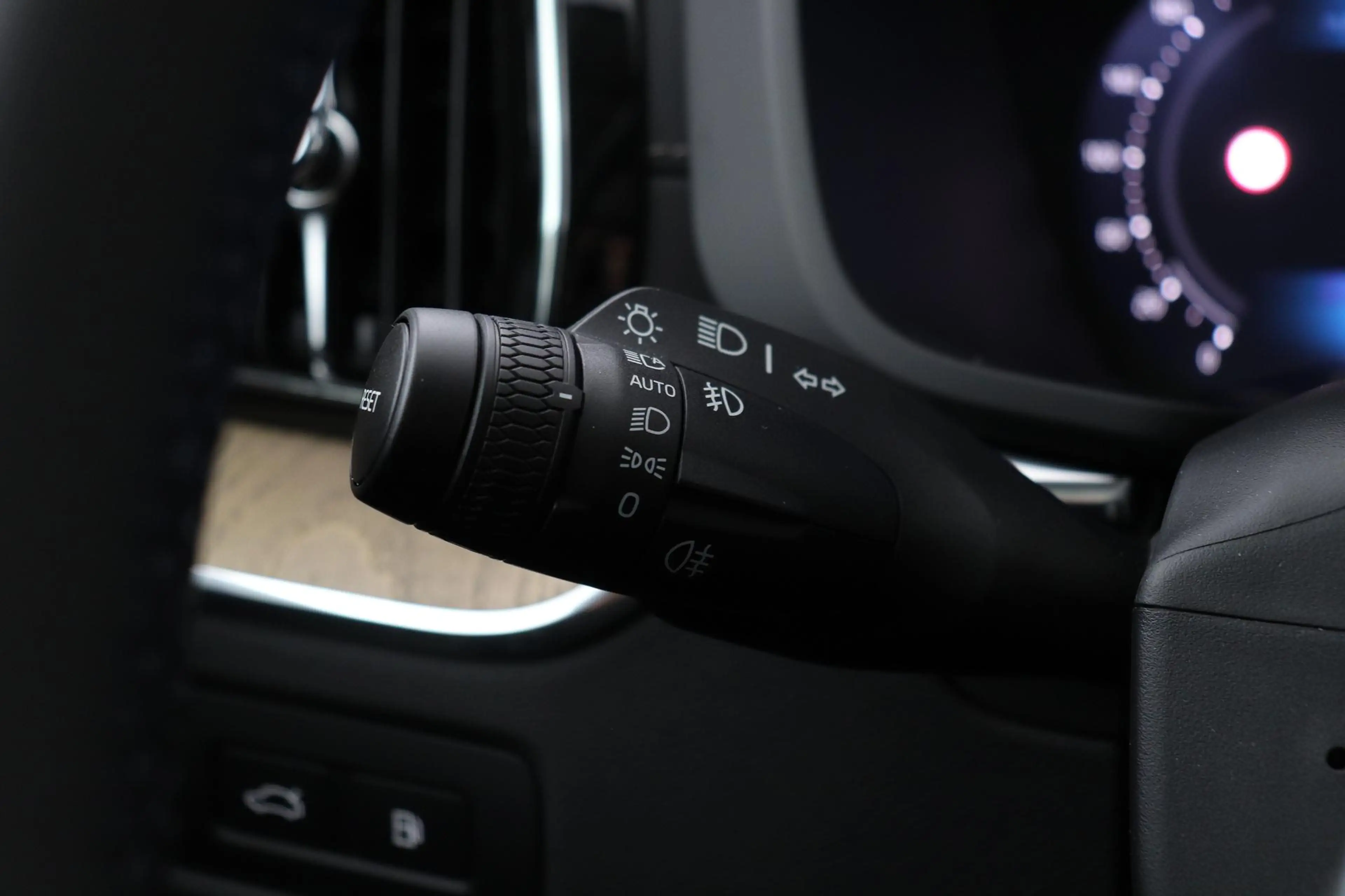 Volvo XC60 T8 Ultra Dark | Luchtvering | Harman/Kardon | Pano — photo 43