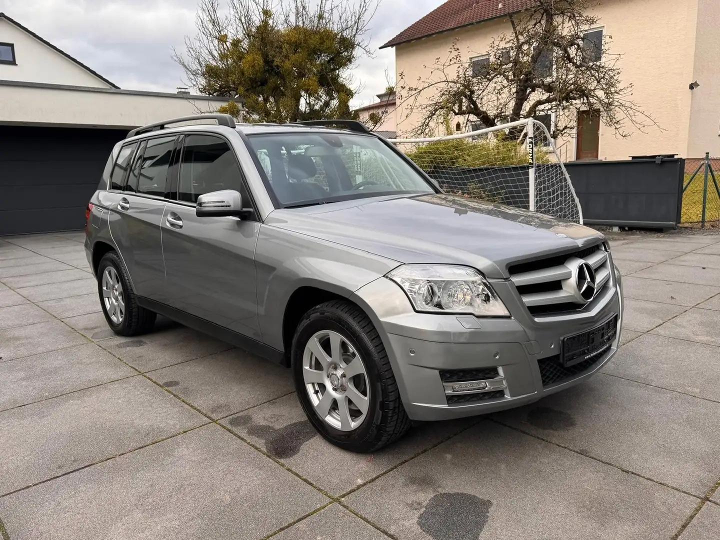 Mercedes-Benz GLK 220 CDI 4Matic*TEMPO/NAVI/AHK/XENON* Silber - 2
