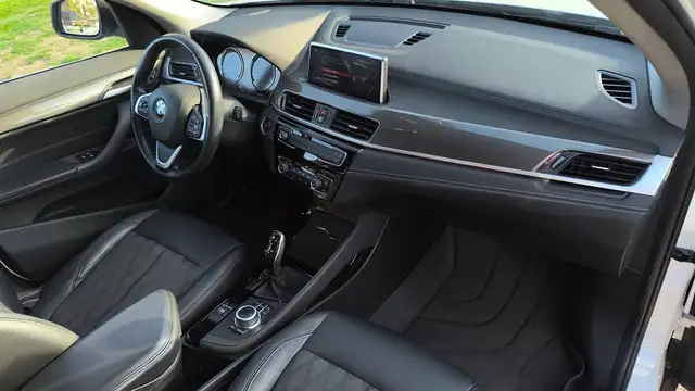 BMW X1 view 10