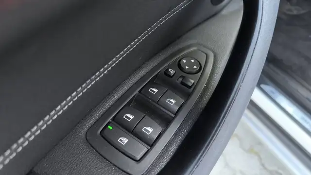 BMW X1 view 13