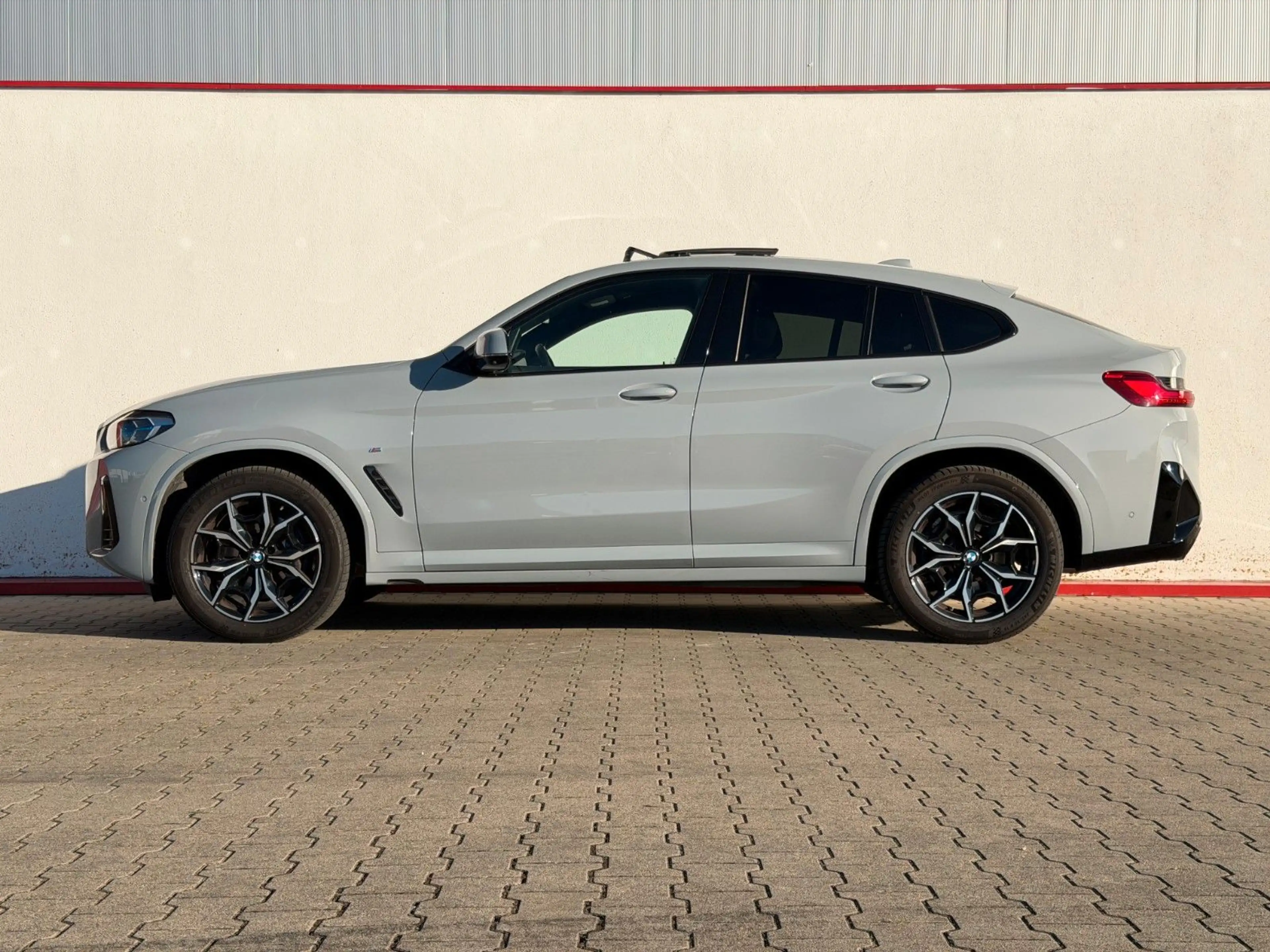 BMW X4 xDrive 30i M Sport HuD*LASER*STANDHZ*ACC*H/K — photo 4