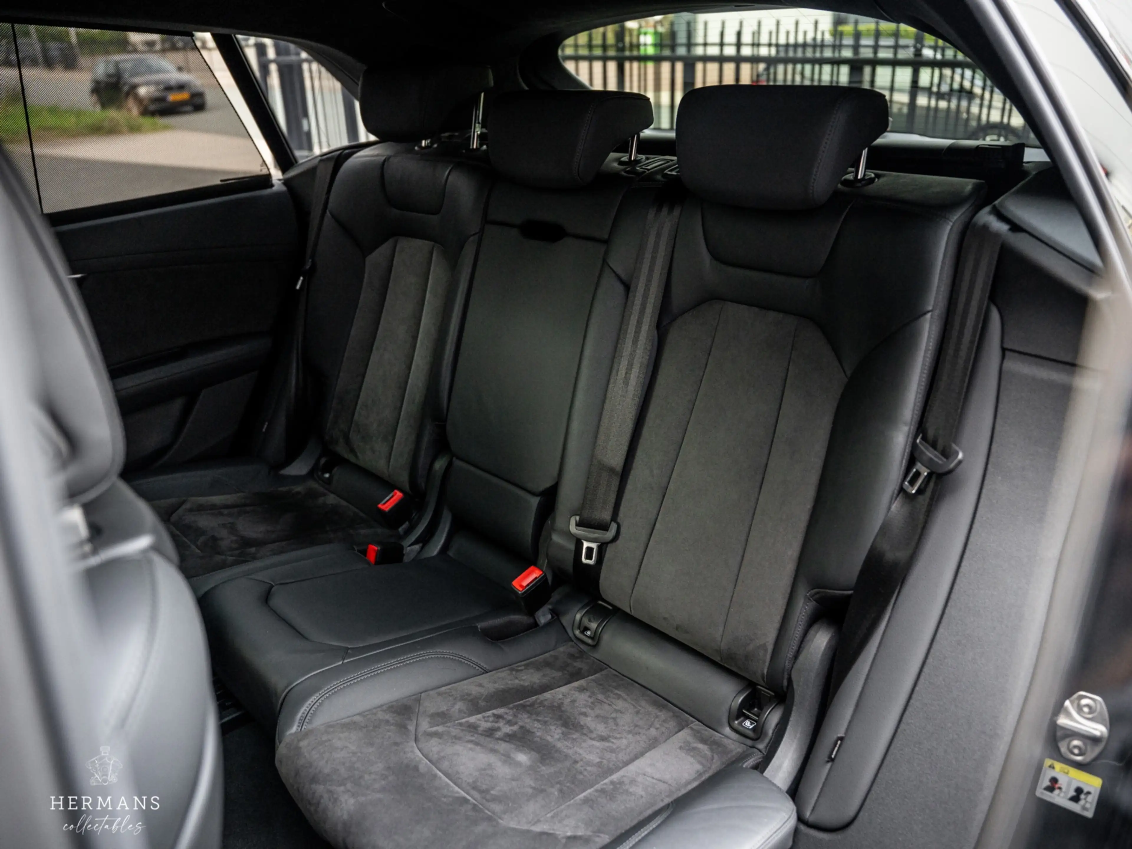 Audi RS Q8 RSQ8 -R ABT 4.0 TFSI quattro / 1 of 125 / 740 pk / — photo 34