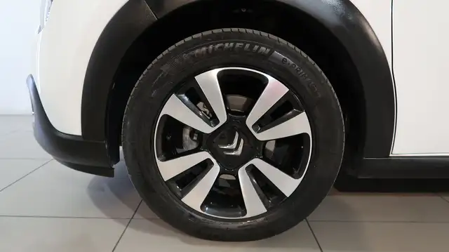 Citroen C3 view 18