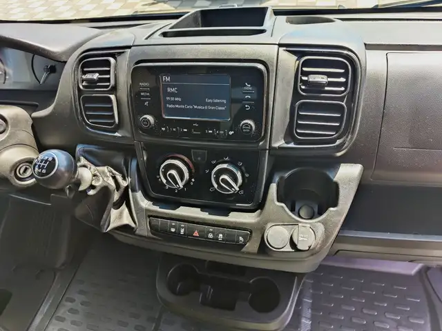 Peugeot Boxer view 23