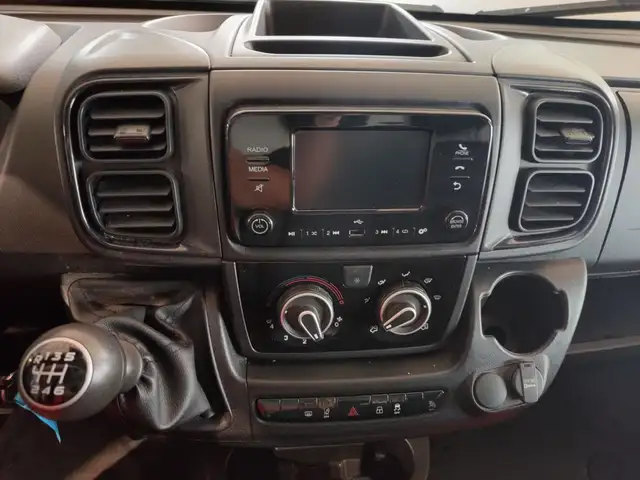 Peugeot Boxer view 22