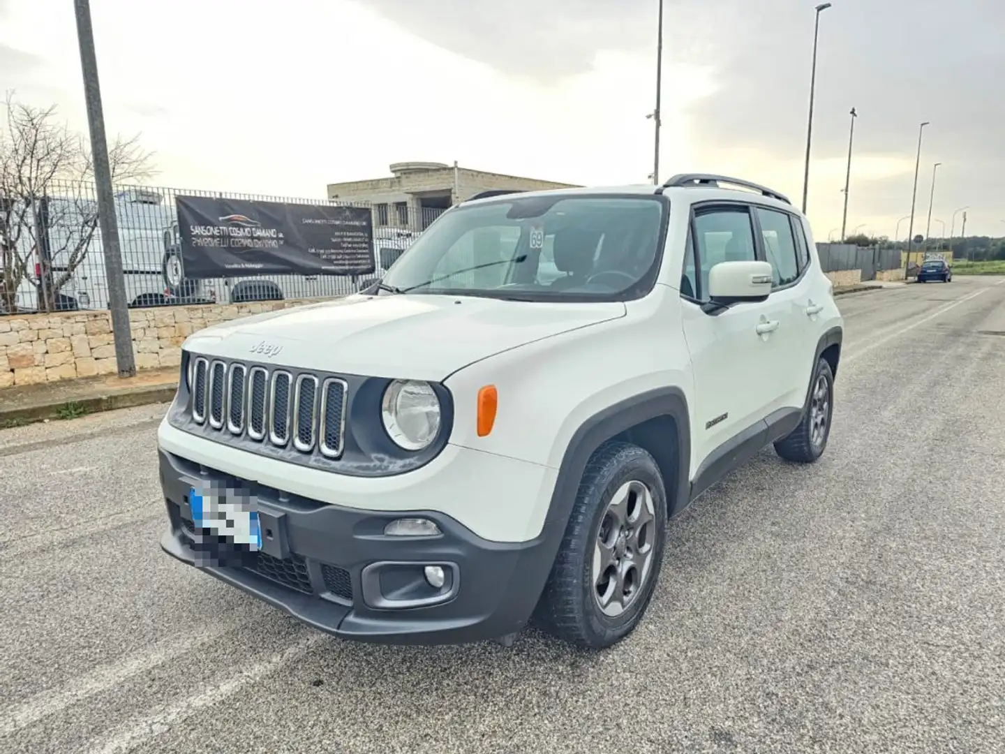 Jeep Renegade 1.6 Mjt 105 CV Business Sport Utility AUTOVETTUR Blanc - 1