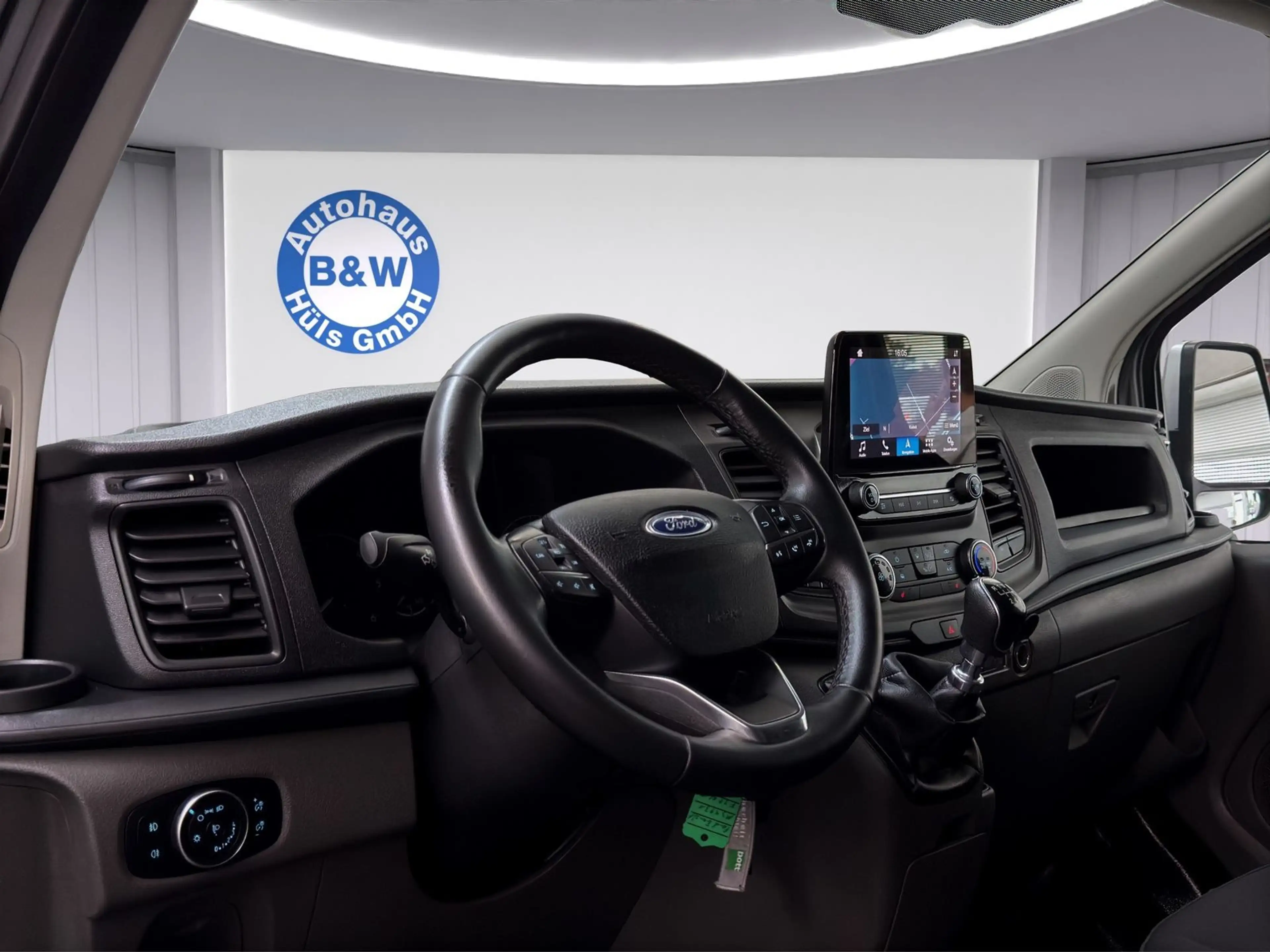 Ford Transit Custom 300 L2 Trend*1.Ha*REGALE*NAVI*SHZ — photo 9