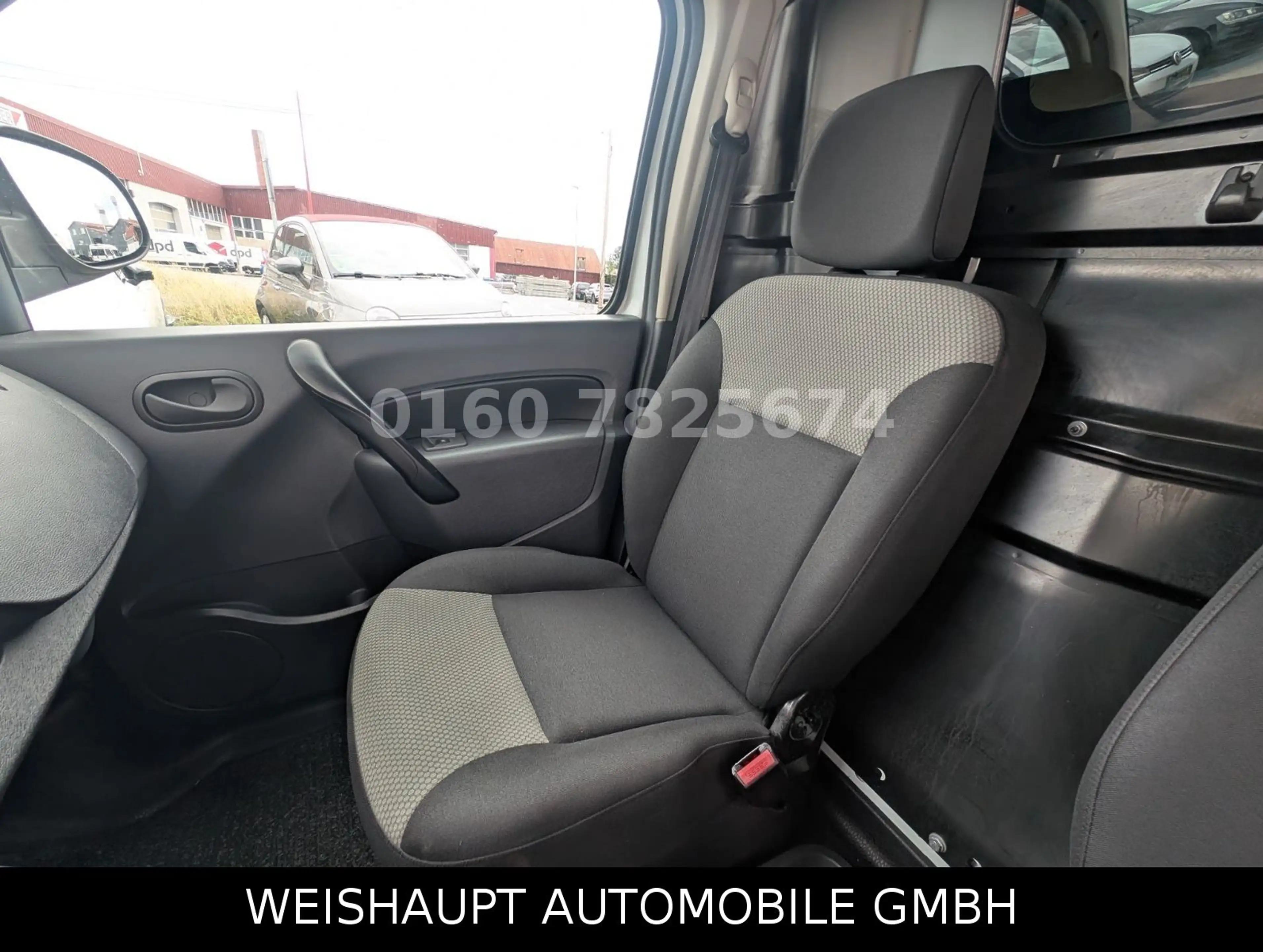 Renault Kangoo Rapid Extra Klima-Nebels.Holzb.- 1.Hand — photo 36